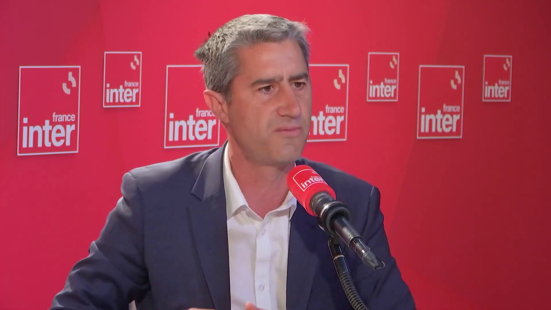 La gauche «doit être la force qui rassure et qui protège», affirme François Ruffin