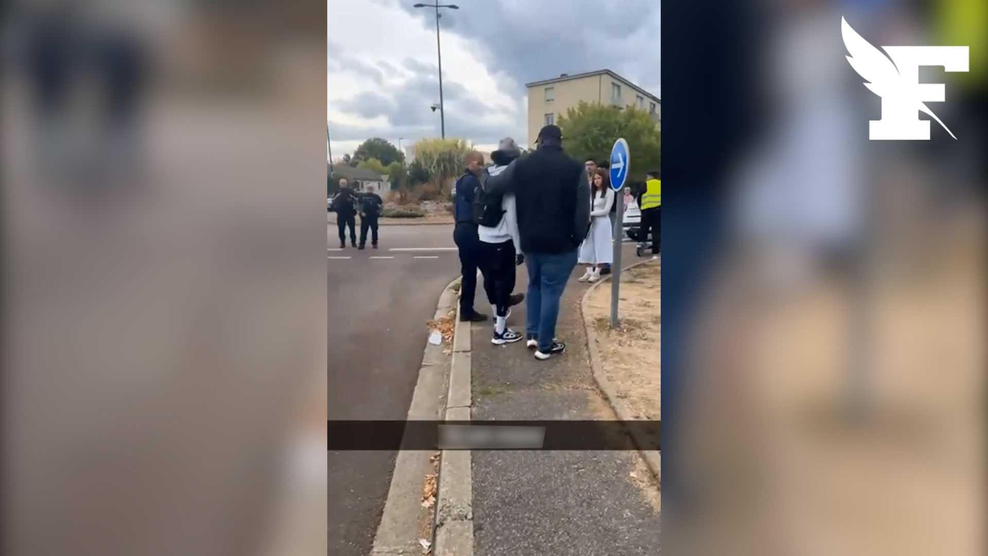 Blocus des lycéens : quand des parents débarquent sur les manifestations pour récupérer leurs enfants