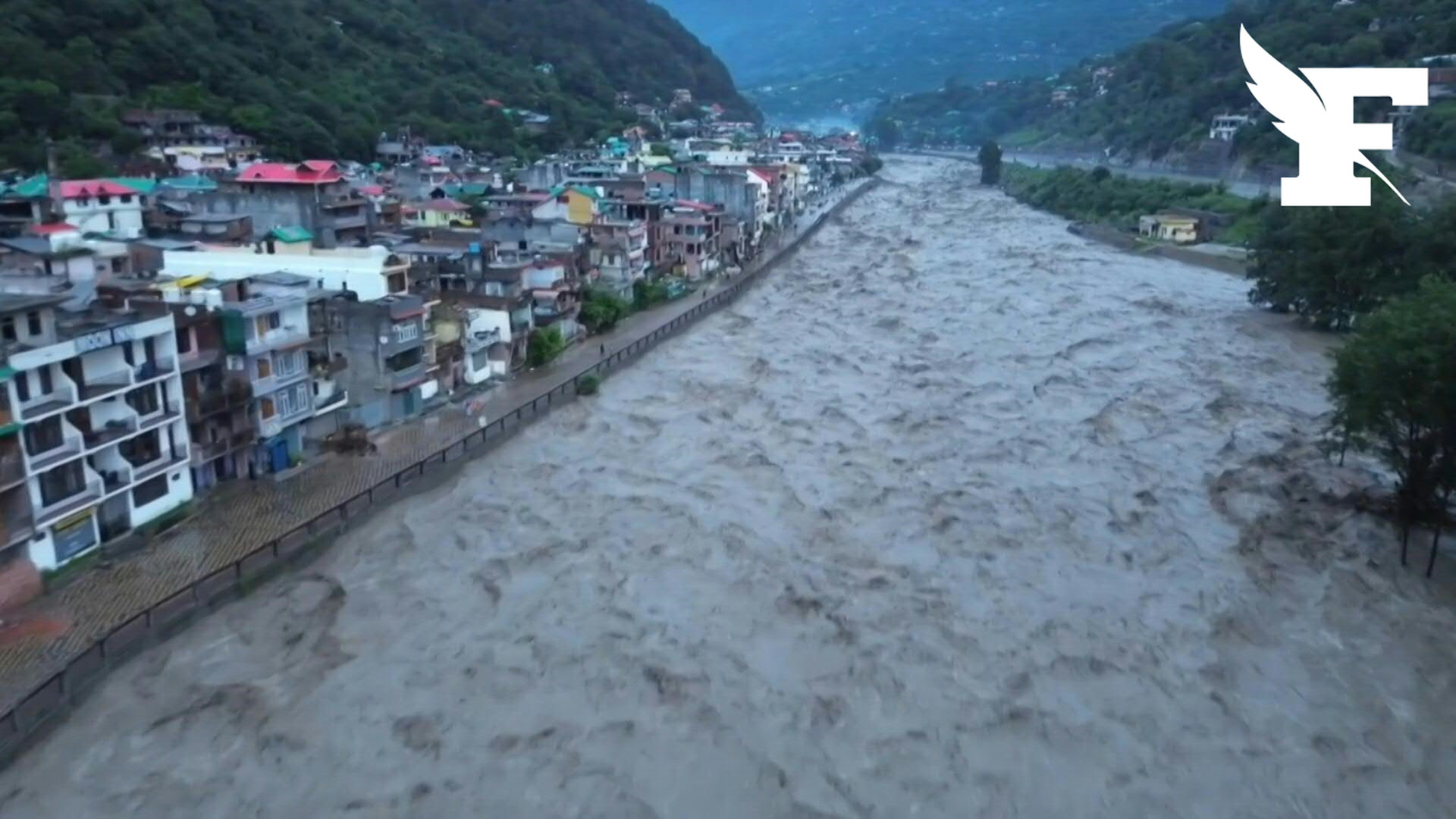 Mousson en Inde: les images aériennes de la rivière Beas gonflée par les pluies
