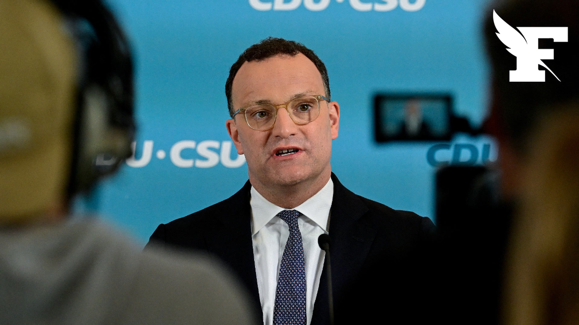Allemagne : attaqué pour avoir eu recours à une GPA, le chef des députés conservateurs démissionne