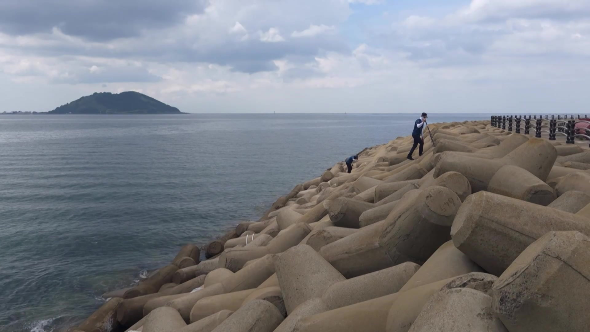 Sur l'île de Jeju, un policier arrêté après avoir classé sans suite des disparitions inquiétantes, 4 corps retrouvés sans vie
