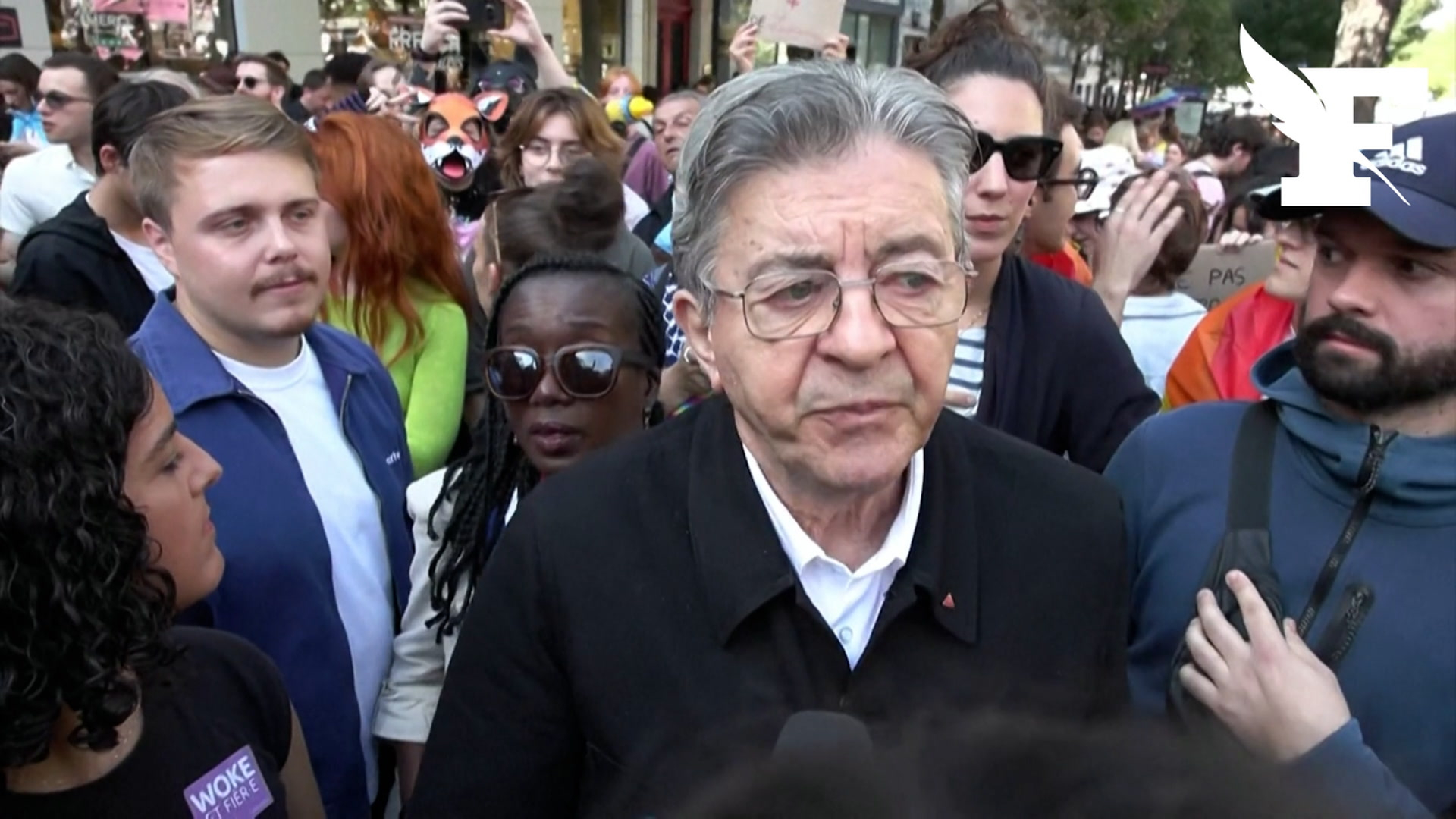 Blocus des lycéens : Jean-Luc Mélenchon «invite les adultes, les parents» à «entourer les manifestations»