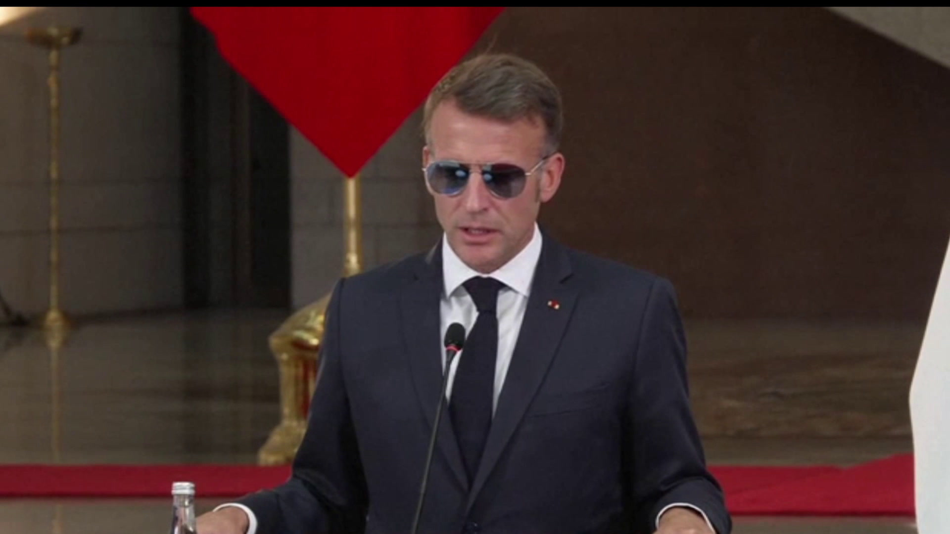 Explosion à Damas: Emmanuel Macron affirme avoir voyagé «en connaissance de cause»