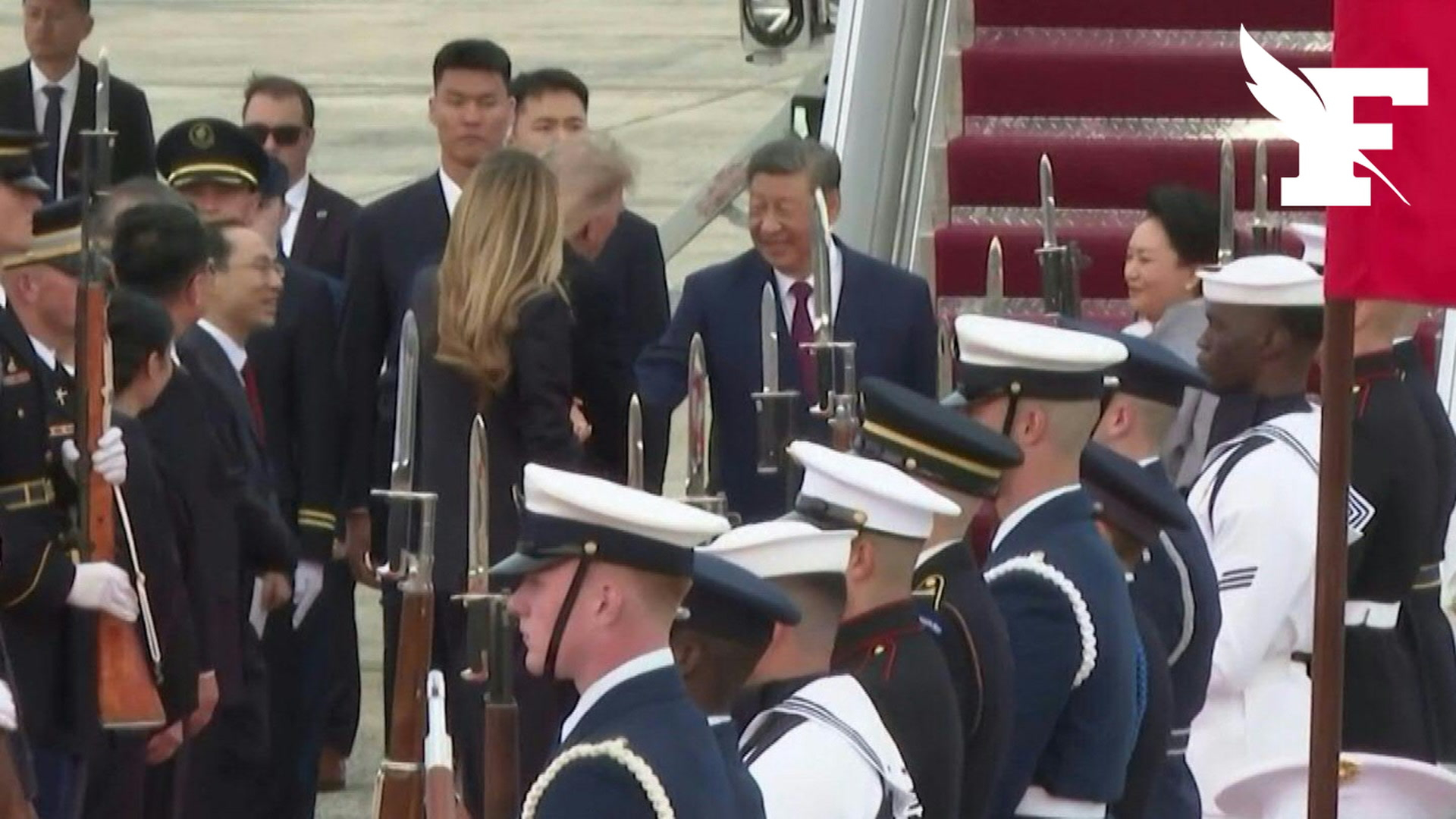 Les images de l'arrivée à Washington de Xi Jinping, exceptionnellement accueilli par Donald Trump