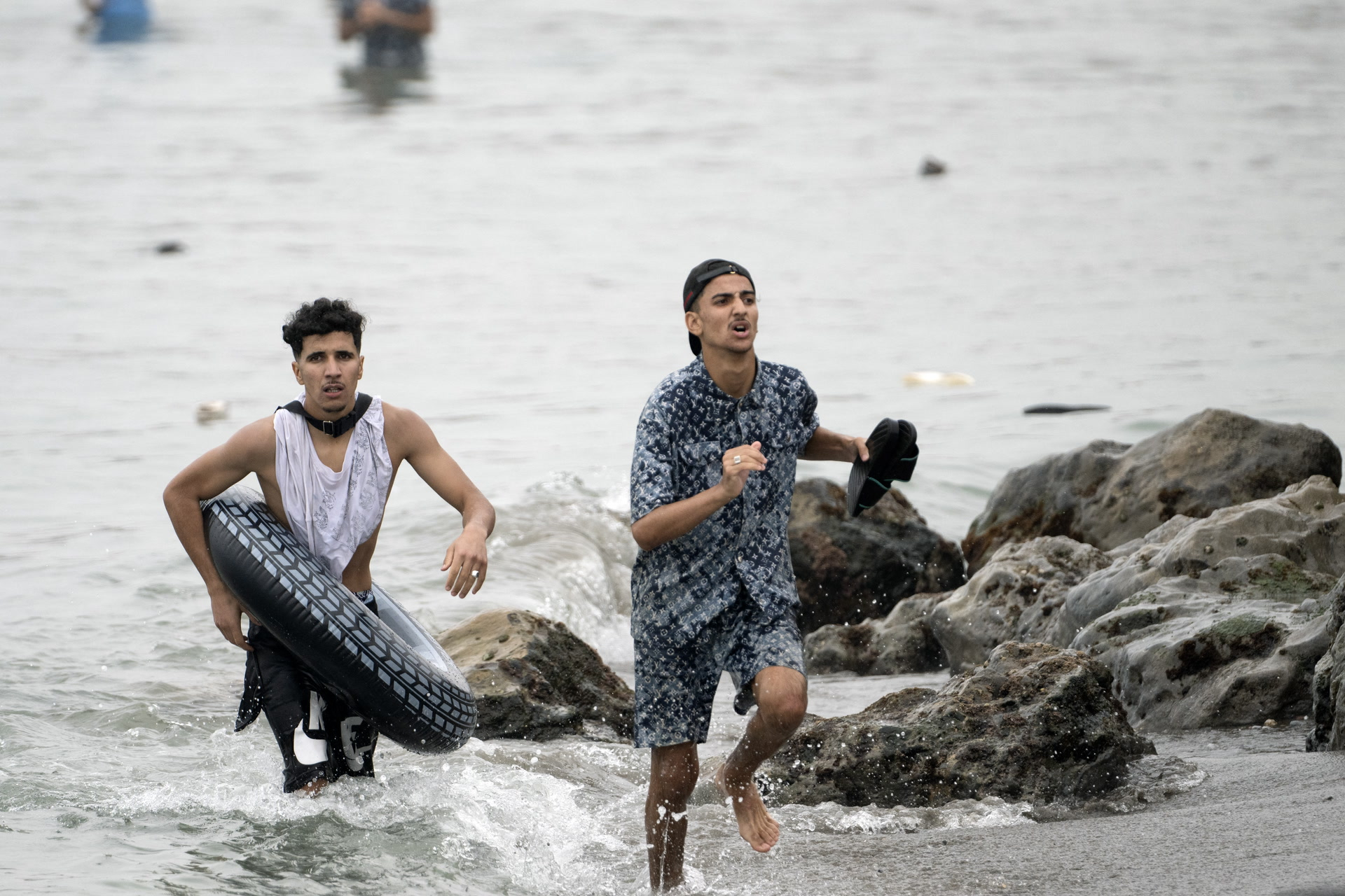 60.000 migrants illégaux entrés, 34 morts : la situation empire à Ceuta