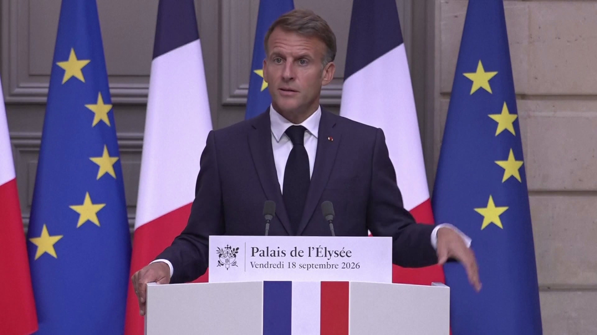 Hausse du prix des carburants: «Il faut être cohérent et honnête avec les Français», déclare Emmanuel Macron