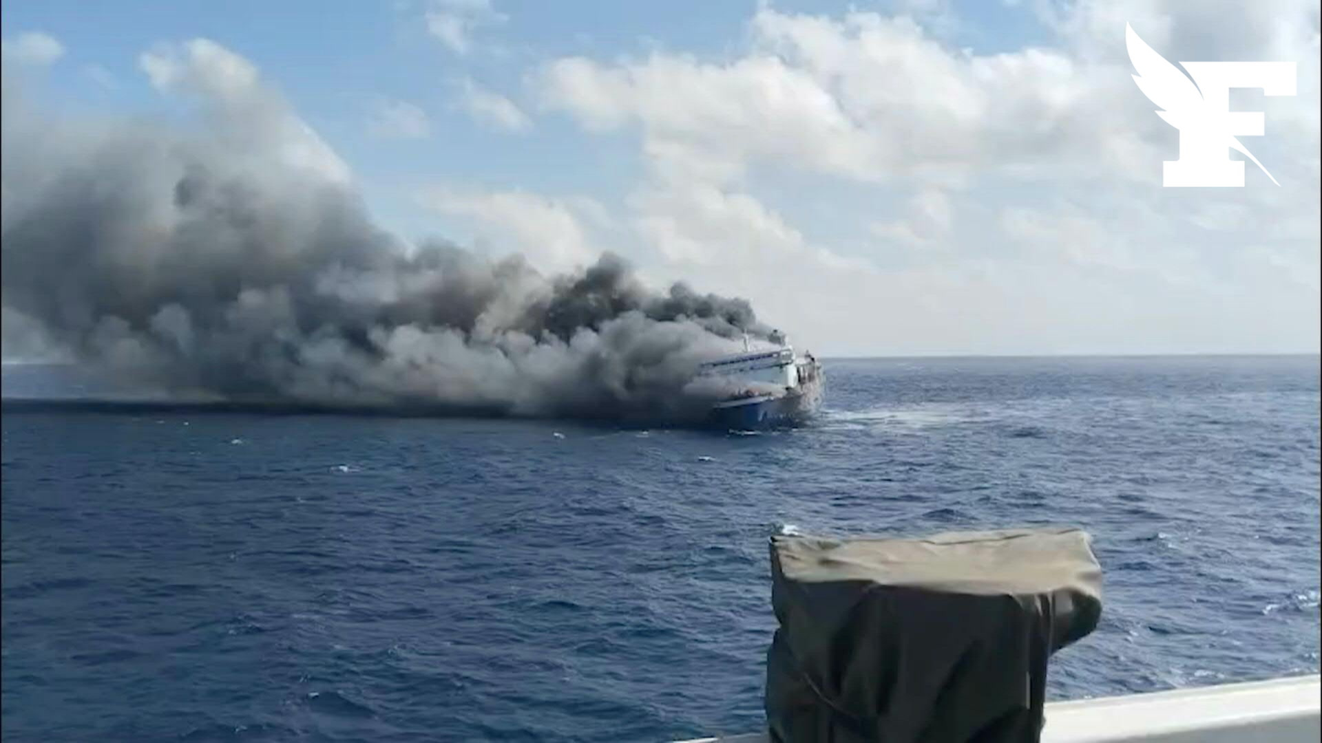 Indonésie : les images de l’incendie d’un ferry qui a fait cinq morts et 41 disparus