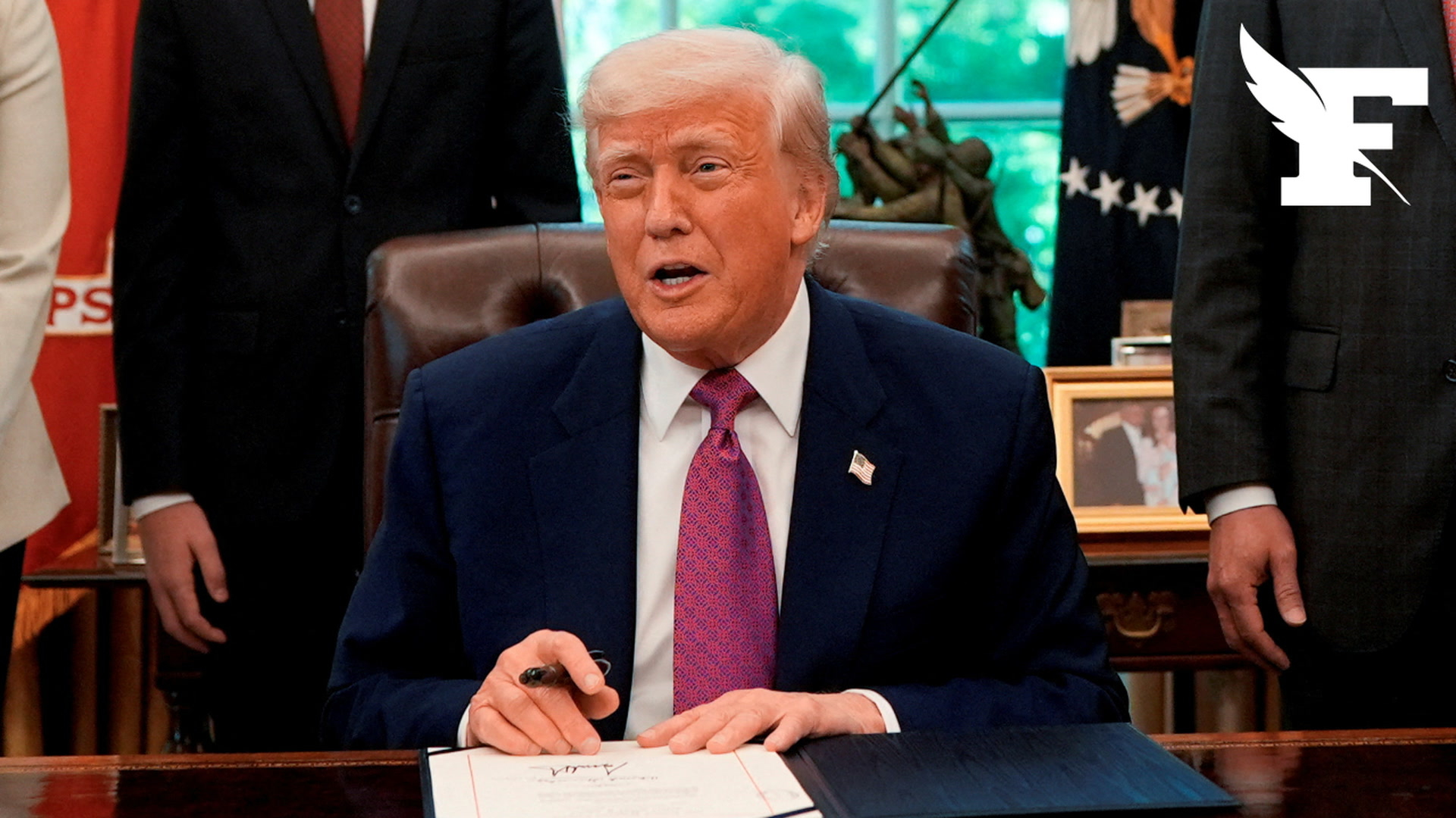 Donald Trump va signer un décret pour faire baisser le prix des médicaments sur ordonnance