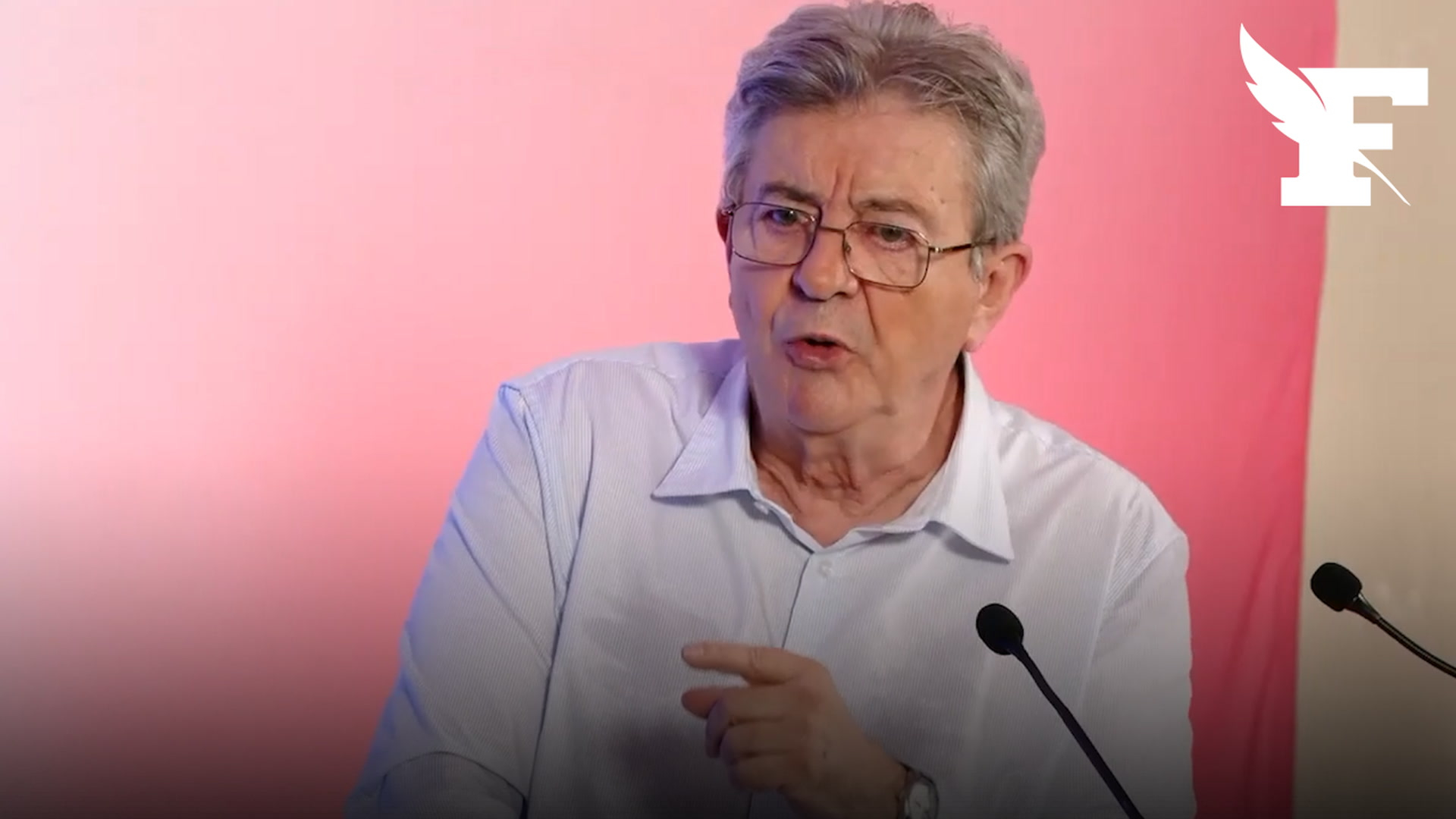 «J'ai rencontré des femmes qui portaient le voile...»: Jean-Luc Mélenchon revient sur son opposition au voile, une «grave erreur» de sa part