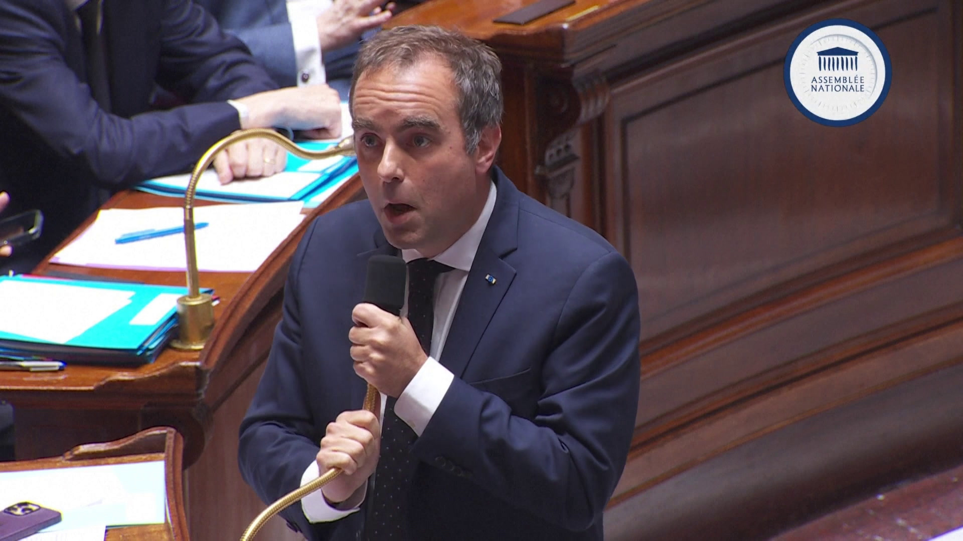 «Un bilan humain qui est faux !» : Sébastien Lecornu conteste le chiffre de «10.000 morts» de la canicule avancé par les Écologistes