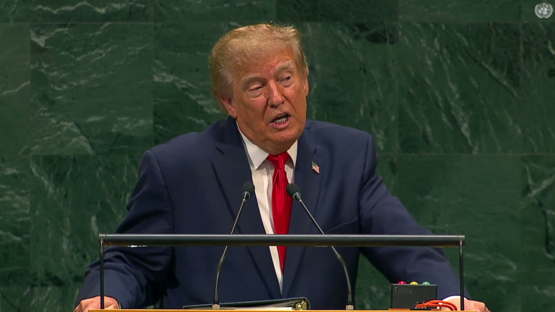 Pour Donald Trump, l'intelligence artificielle est «fantastique» et veut la renommer «super-intelligence»
