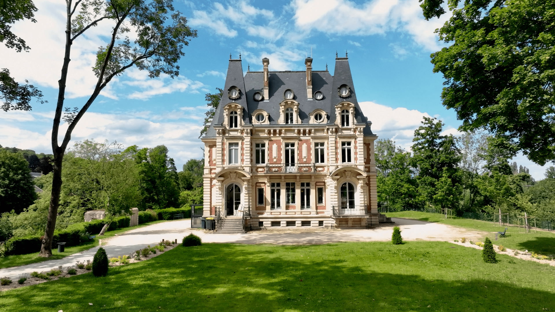 Mon beau village d'Île-de-France - L'Isle Adam