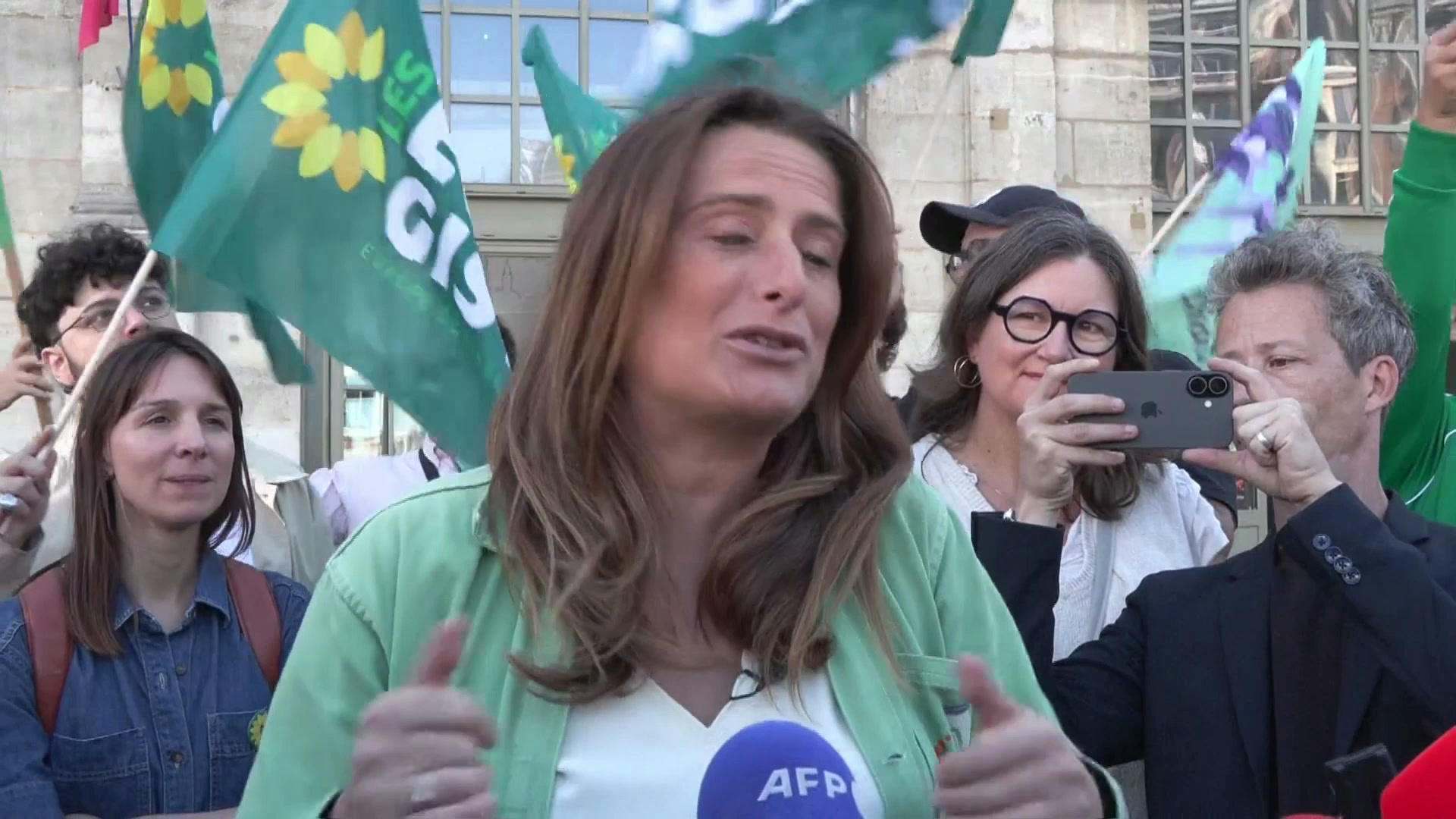 «C'est qui je suis la Braderie de Lille», plaisante Marine Tondelier
