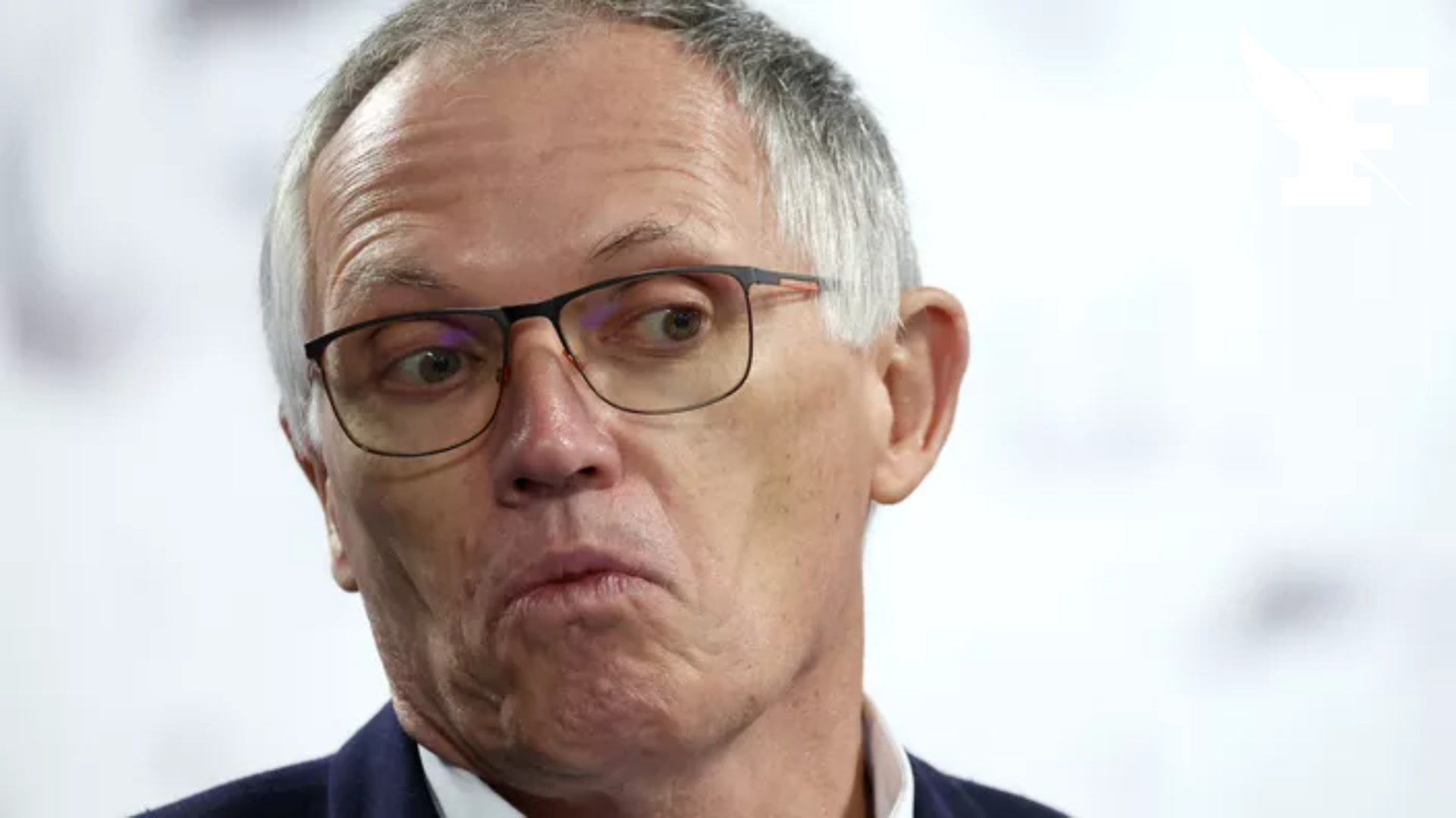 Quel est le salaire moyen d'un ingénieur automobile chez Stellantis, alors que son ancien patron l'estime à 19.000 euros ?