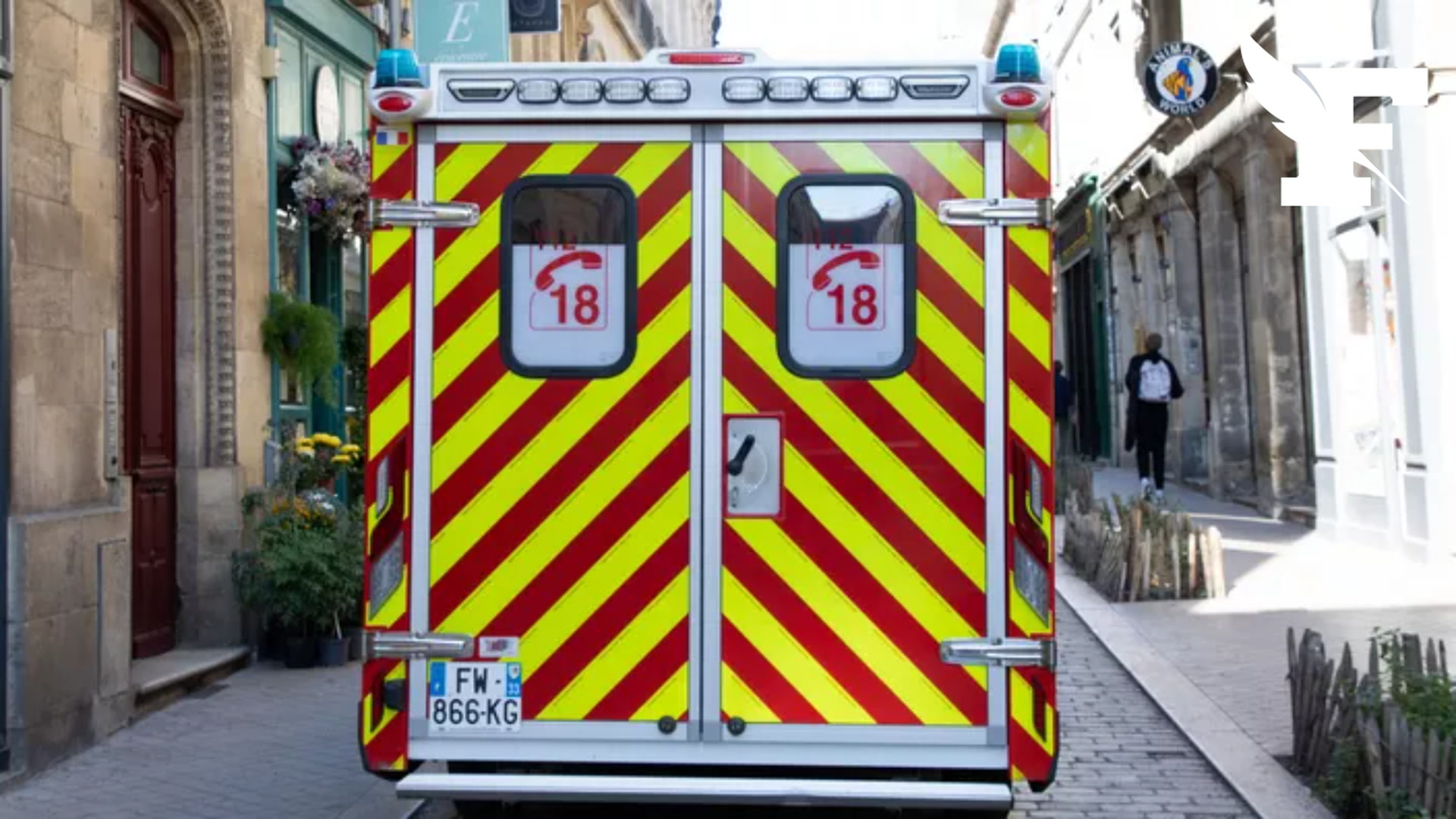 Un jeune homme grièvement blessé après une collision entre son scooter et une voiture de gendarmerie