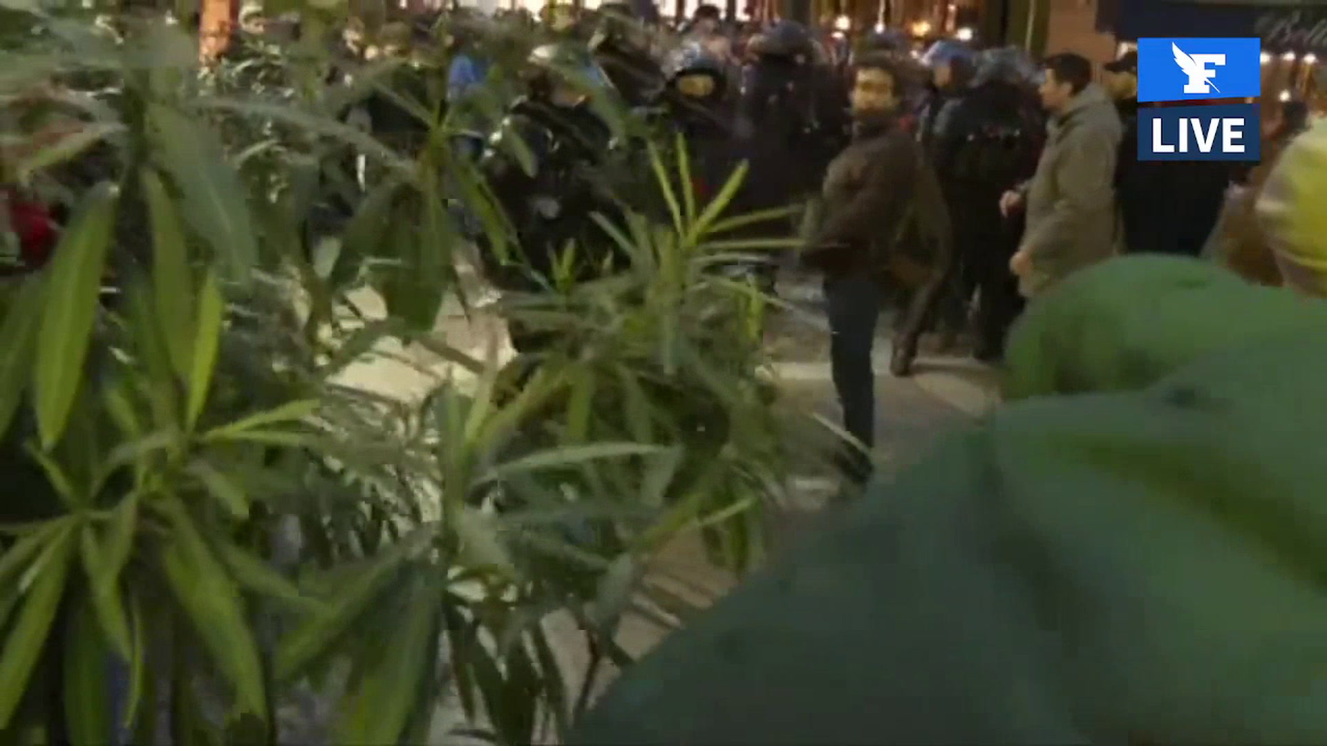 Retraites: à Paris, une manifestation sauvage s'est organisée à Châtelet