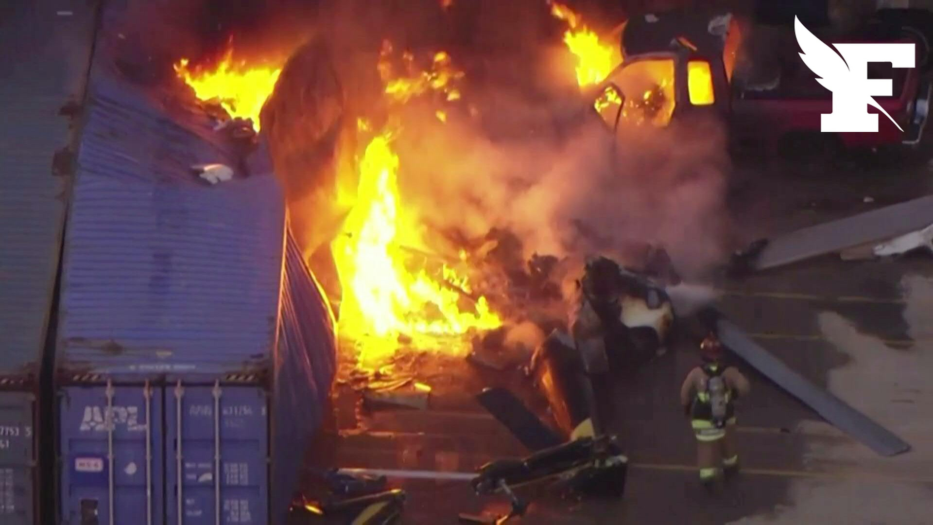 A Los Angeles, un hélicoptère s'écrase et provoque la mort de trois personnes