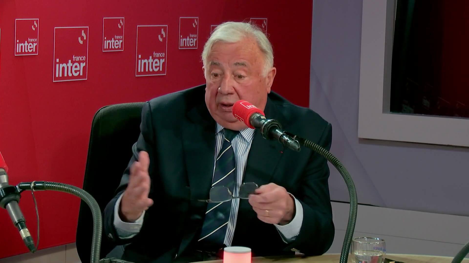 Interdiction du voile pour les moins de 15 ans: Gérard Larcher «réservé et prudent» quant à sa «faisabilité»