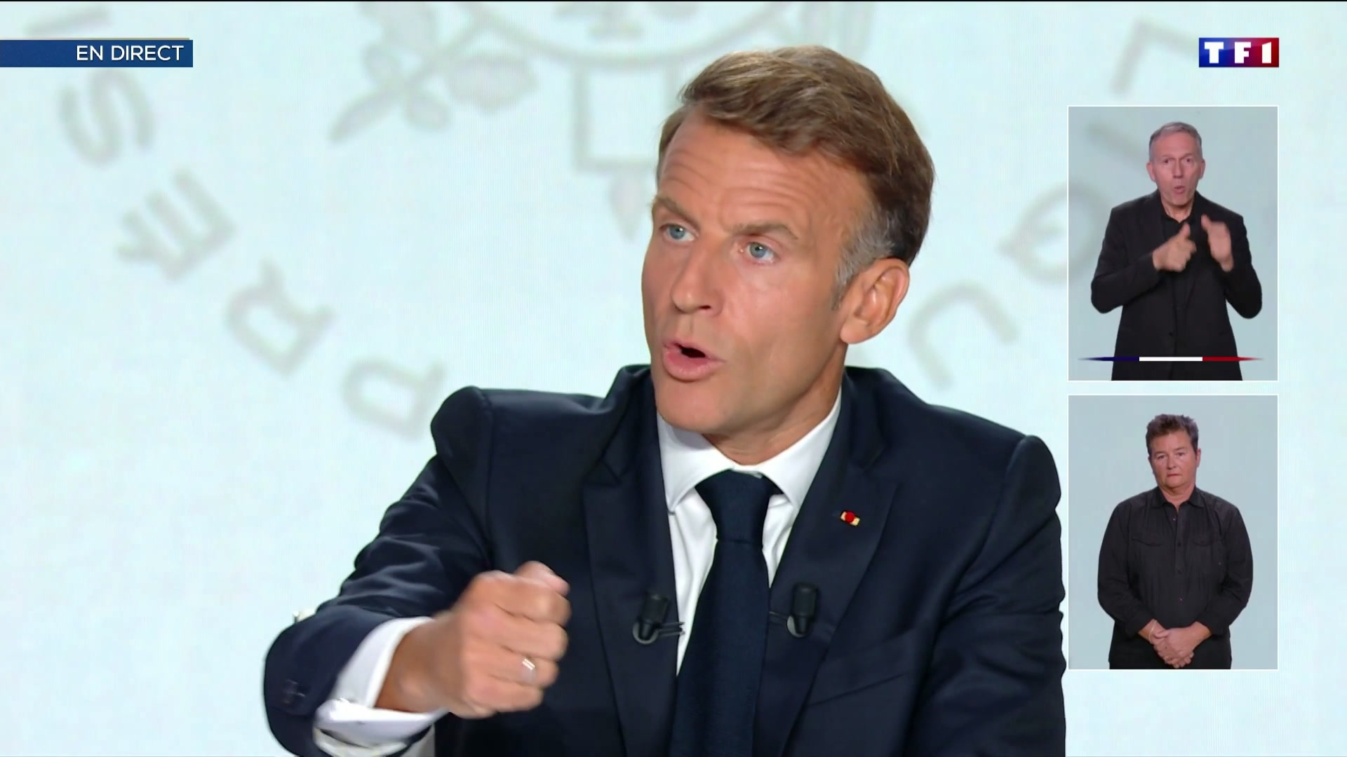 «La Russie multiplie les actes hostiles et criminels» en Europe, alerte Emmanuel Macron