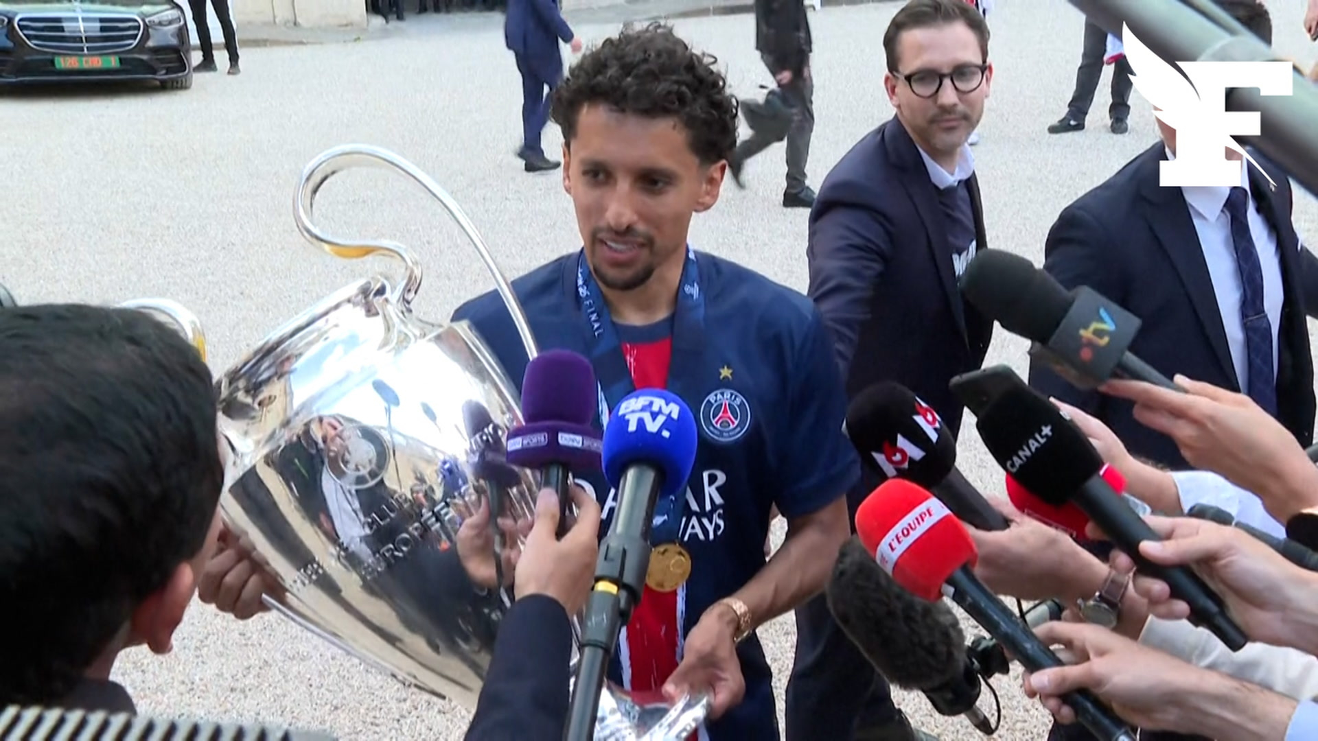 PSG: «Descendre les Champs-Élysées, c'était très émouvant», Marquinhos s’exprime à la sortie de l'Élysée