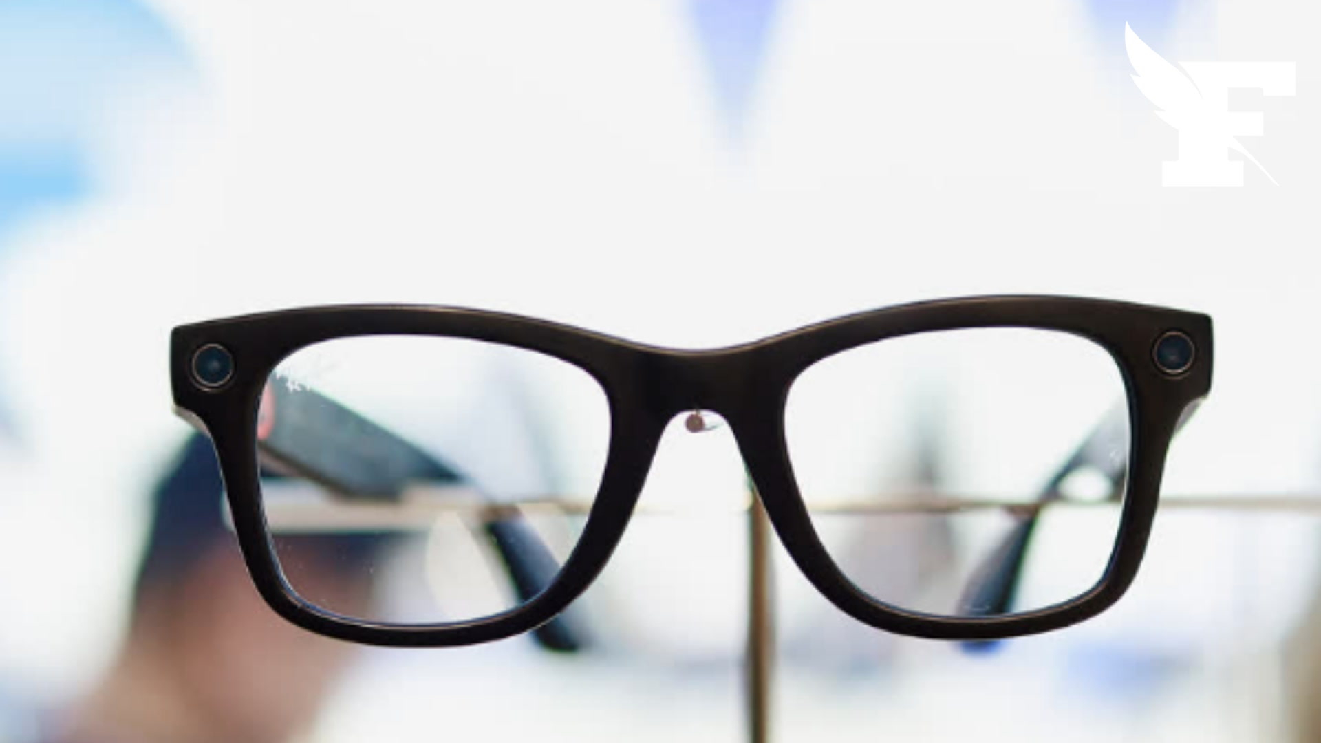 Le parquet de Paris ouvre des enquêtes visant des propriétaires de lunettes connectées