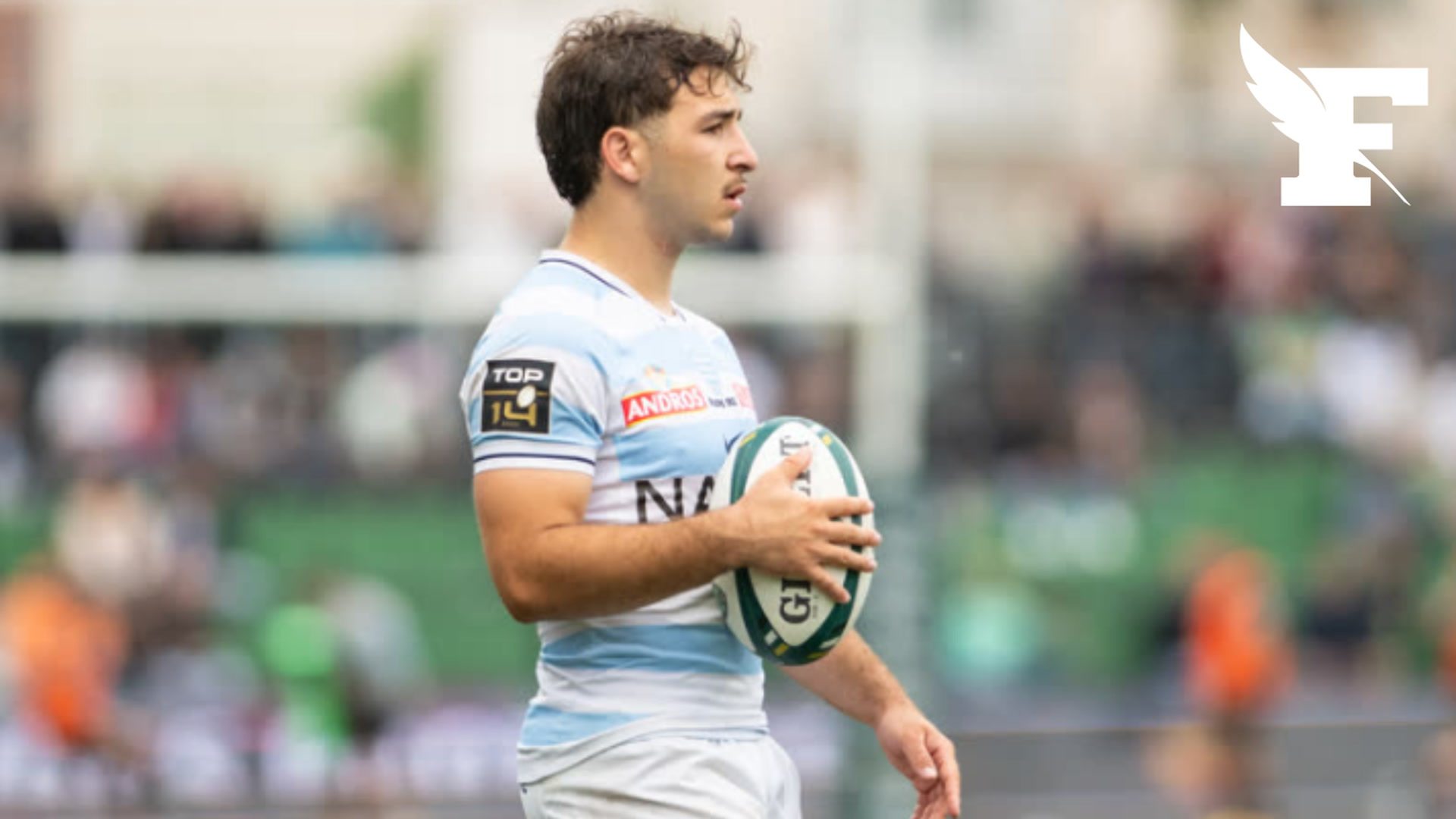 Top 14 : le demi de mêlée du Racing 92, Léo Carbonneau, victime d’une rupture du ligament croisé du genou