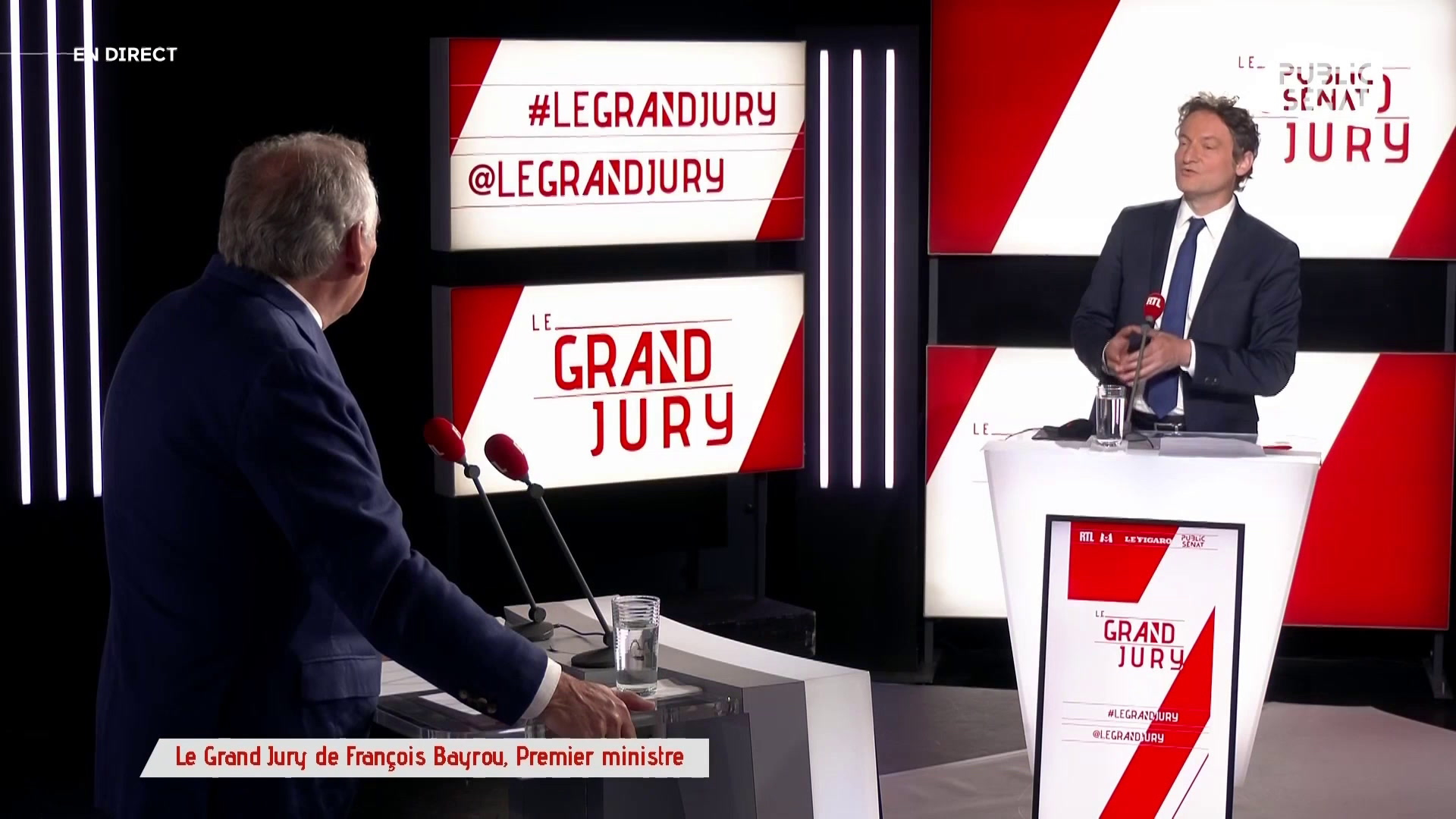 «C'est une blague»: François Bayrou réagit à la motion de censure du PS contre son gouvernement