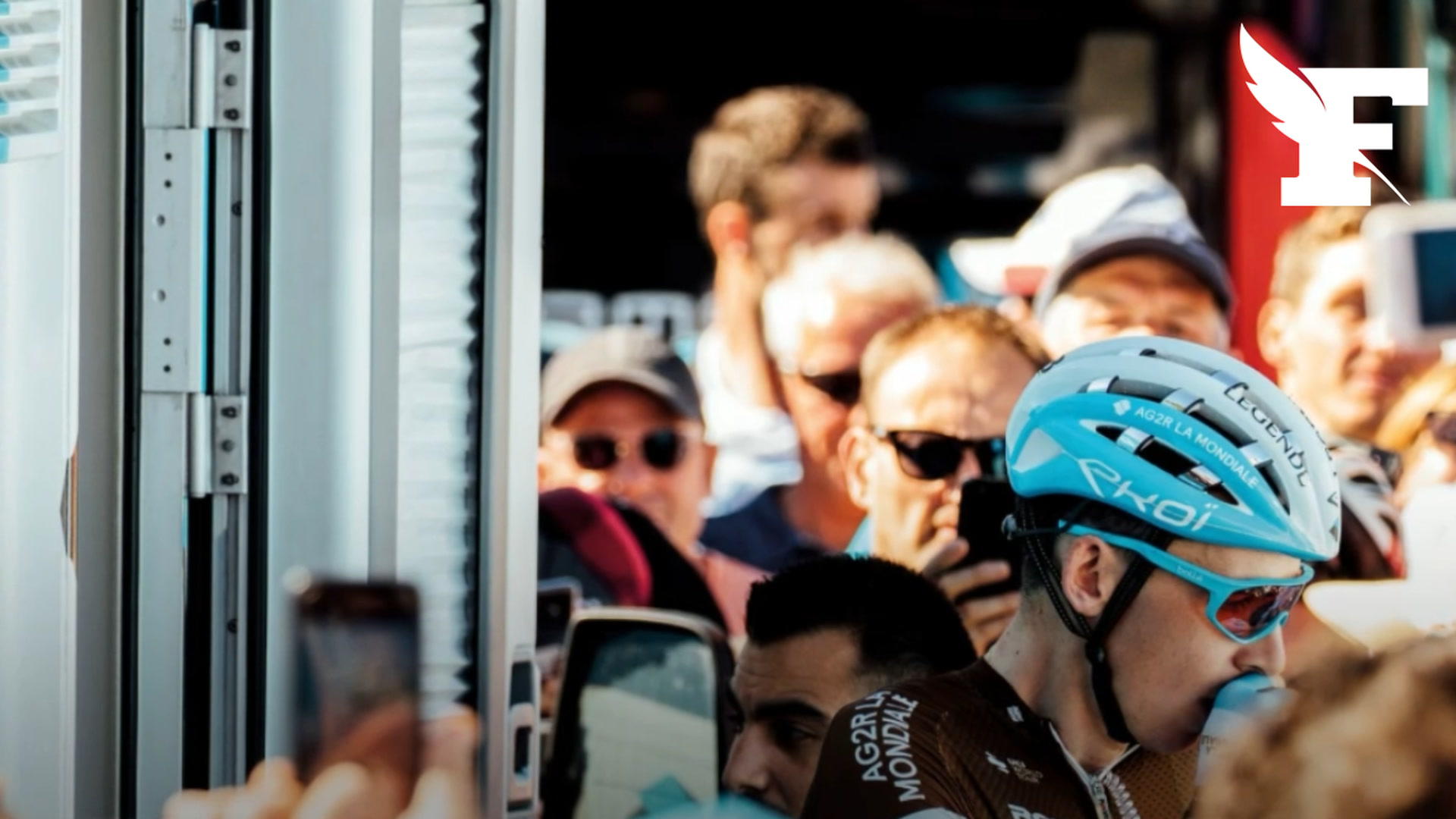 Cyclisme : Romain Bardet chute lourdement lors d’une sortie familiale