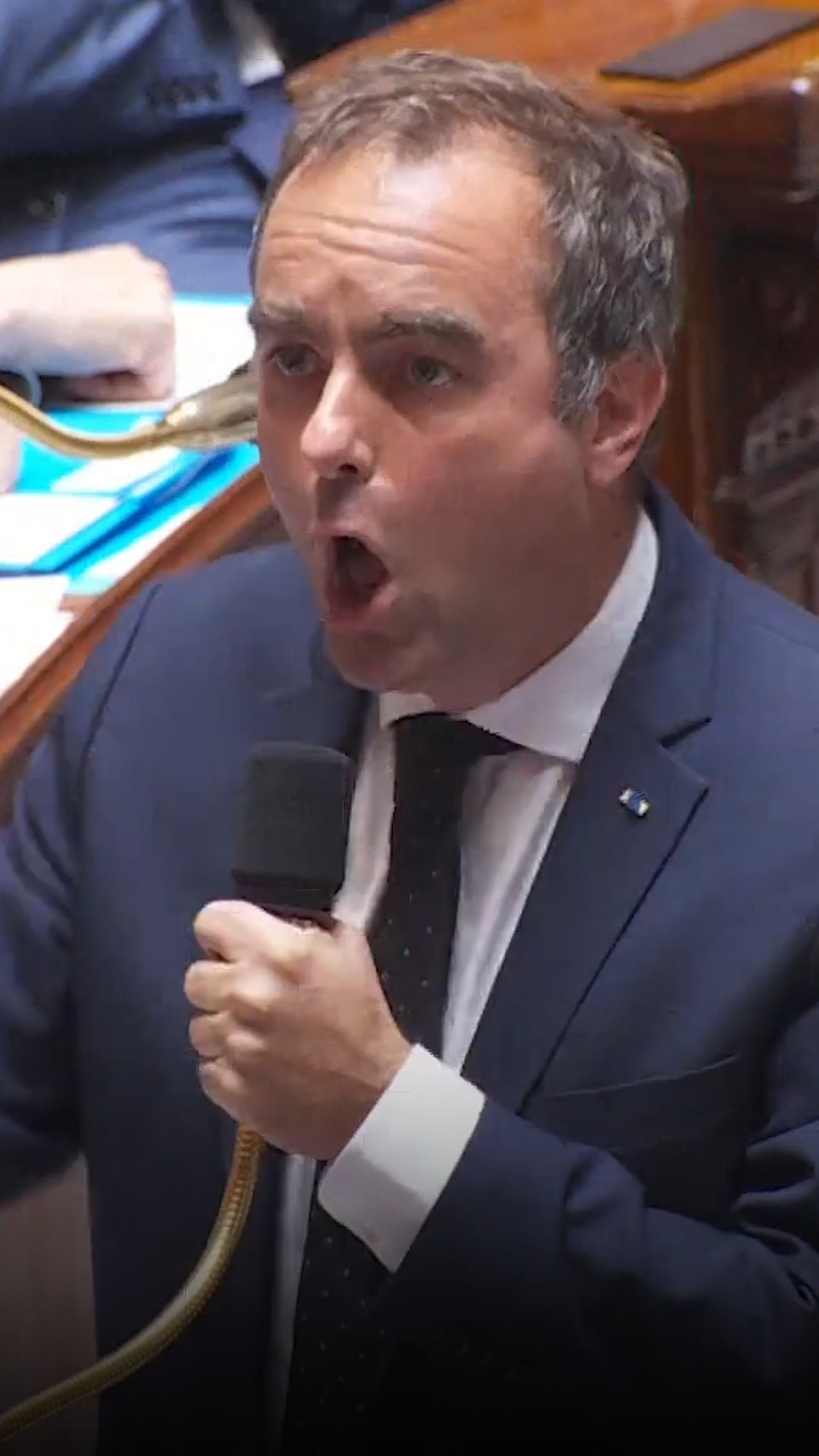 «C'est indigne !» : Sébastien Lecornu conteste le chiffre de «10.000 morts» de la canicule avancé par les Écologistes