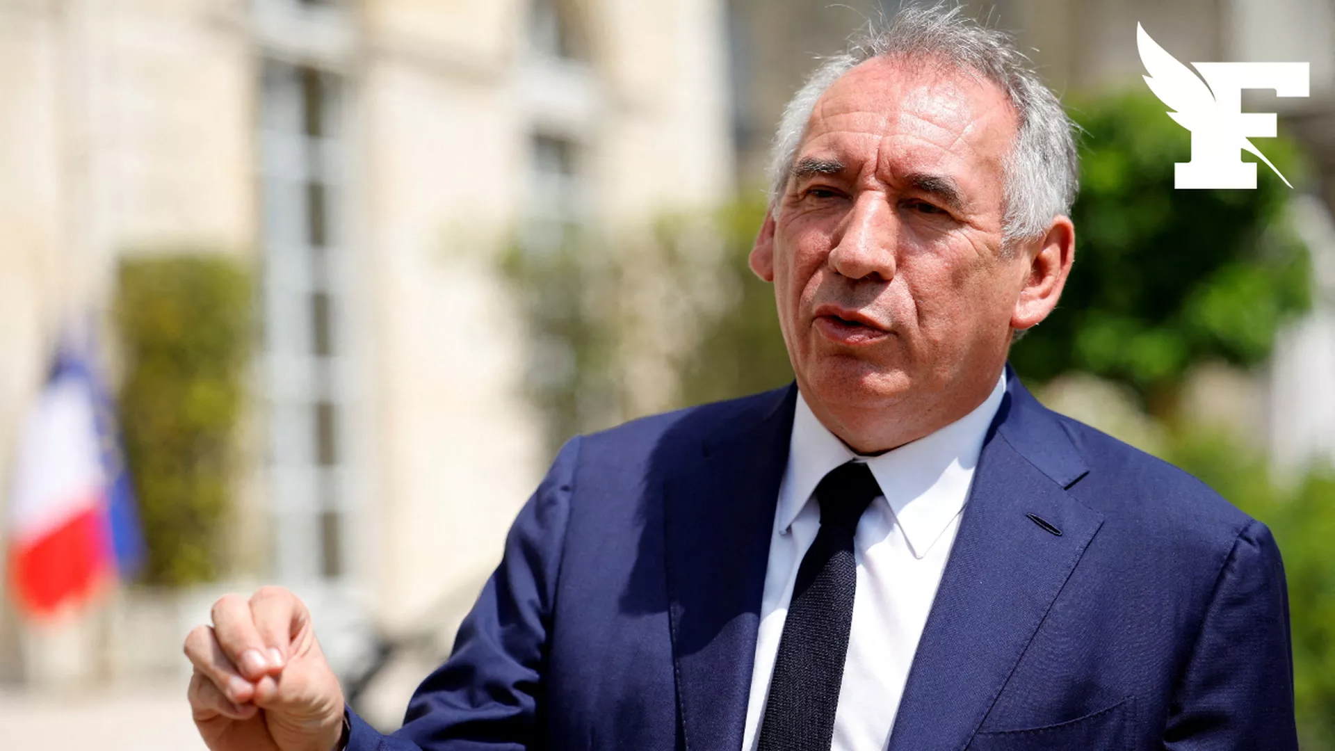 Vote de confiance: François Bayrou s'exprime devant les militants de la CFDT