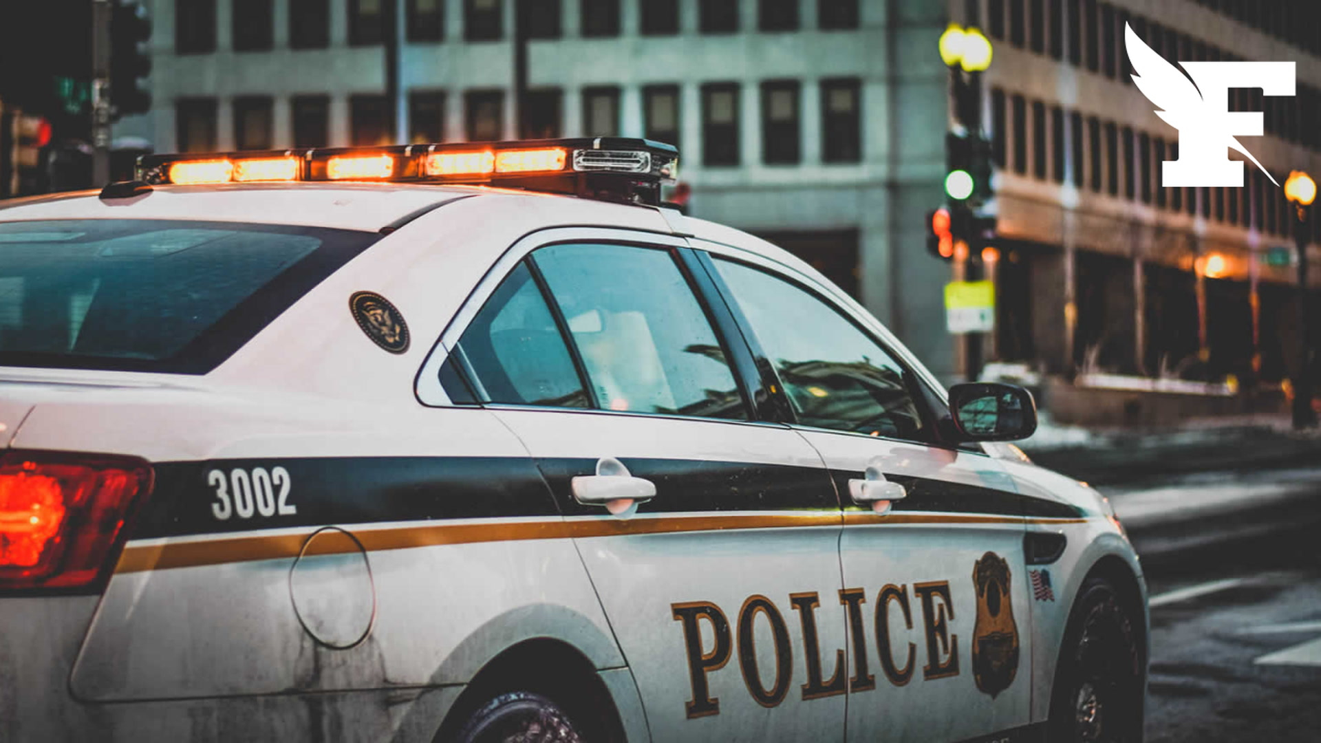 États-Unis : arrestation d'un homme possédant une guillotine grandeur nature dans son pick-up