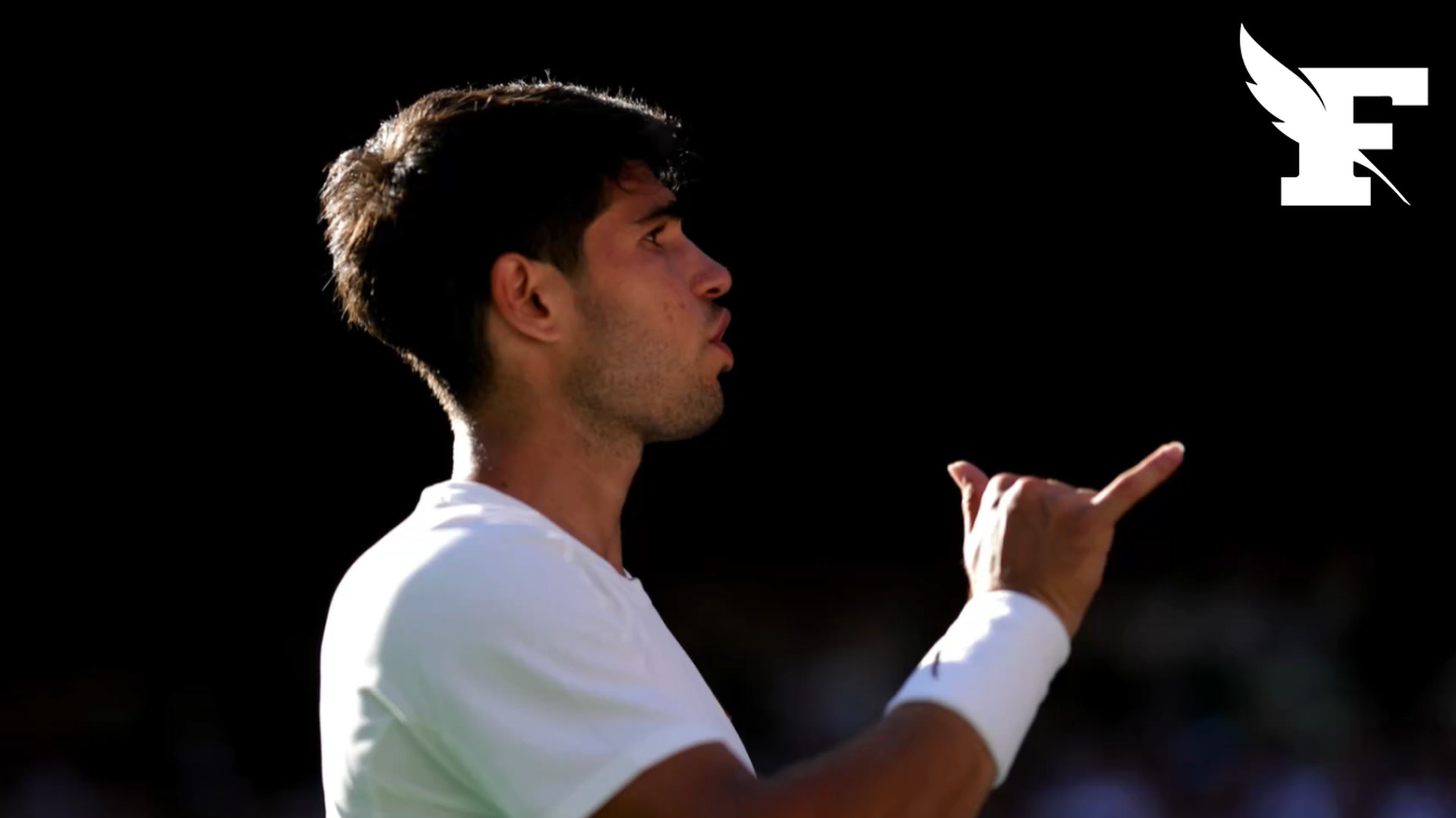 Wimbledon: Carlos Alcaraz apporte de l'eau pour un spectateur en détresse dans les tribunes