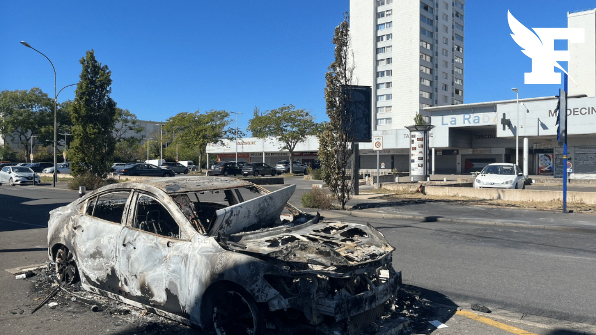 Collision à Saint-Pierre-des-Corps : ce que l'on sait du policier et élu RN