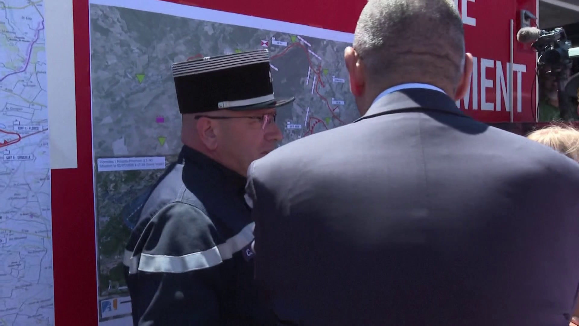 Incendies dans l'Aude: suivez le déplacement de Laurent Nuñez