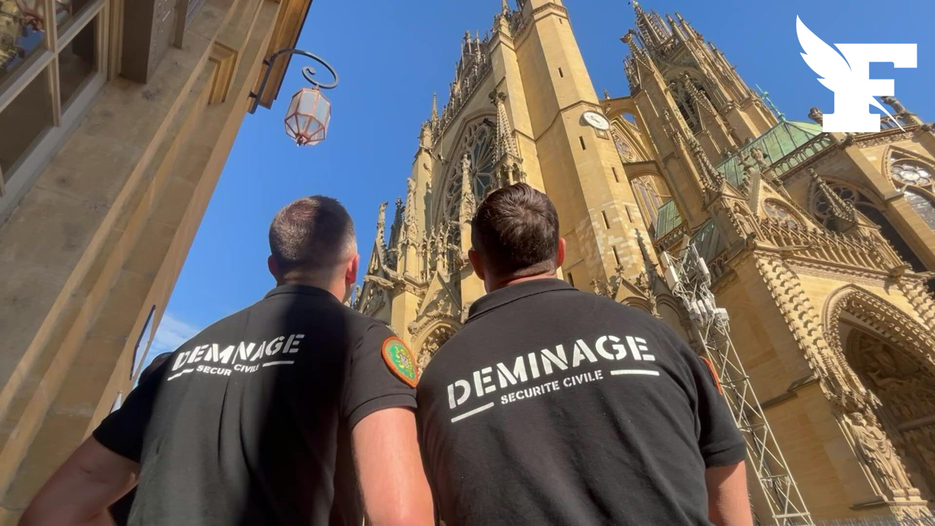 Visite de Léon XIV à Metz : les démineurs descendent la cathédrale en rappel avant sa venue