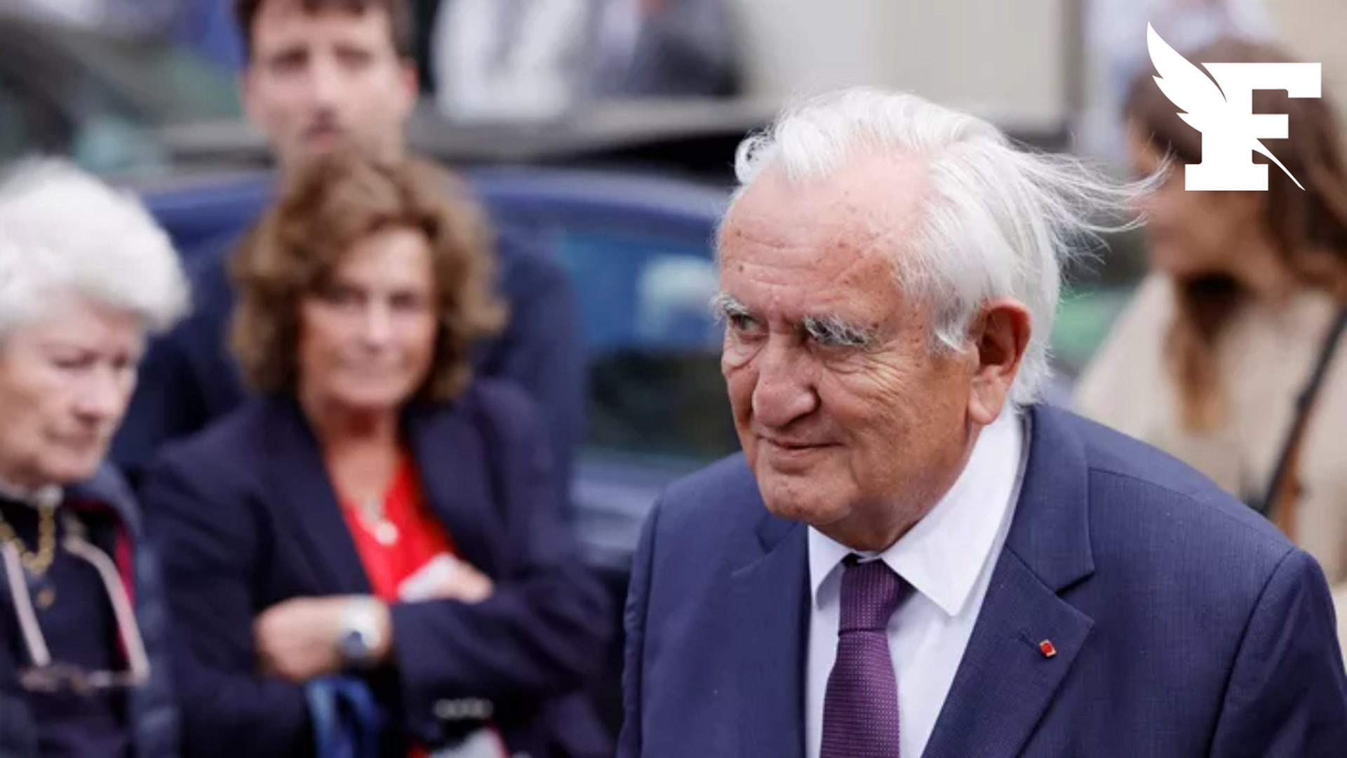Le parquet de Paris ouvre une enquête pour blessures involontaires après la collision entre la voiture de fonction de Jean-Pierre Raffarin et un motard