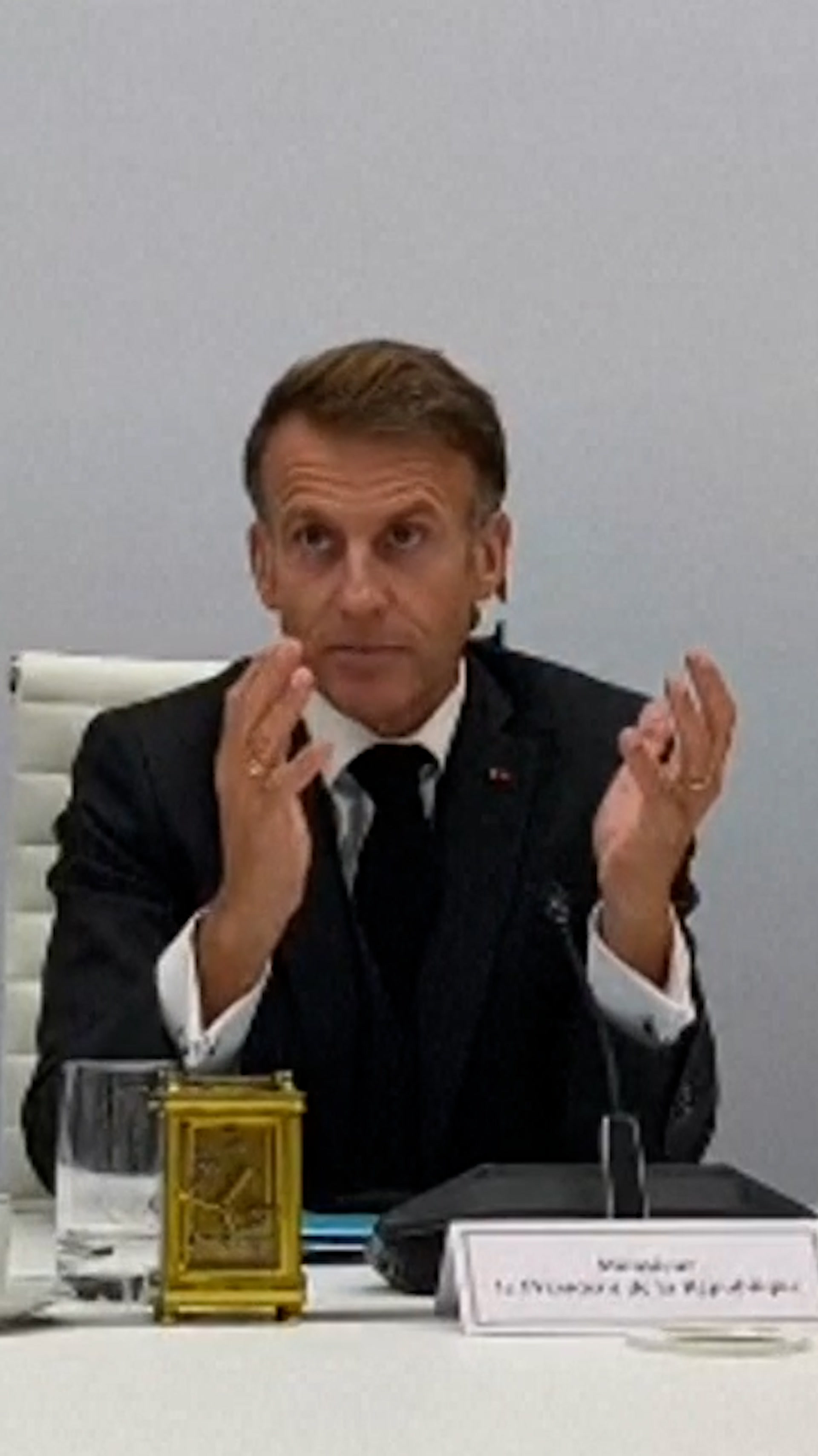 Emmanuel Macron annonce que le G7 va libérer jusqu’à 100 millions de barils de «diesel et pétrole brut»