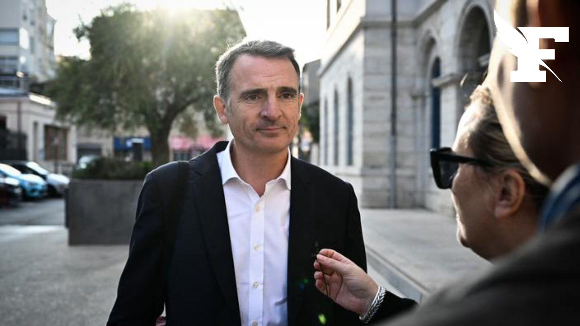 Le maire EELV de Grenoble réclame la suppression des jours fériés religieux au profit de fêtes laïques