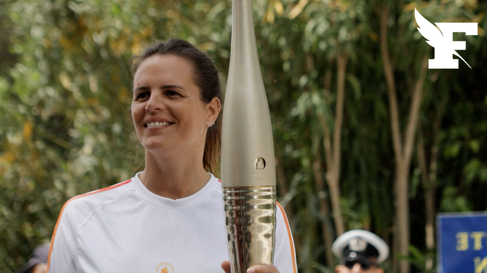 JO Paris 2024: Laure Manaudou prend le relais de la flamme olympique
