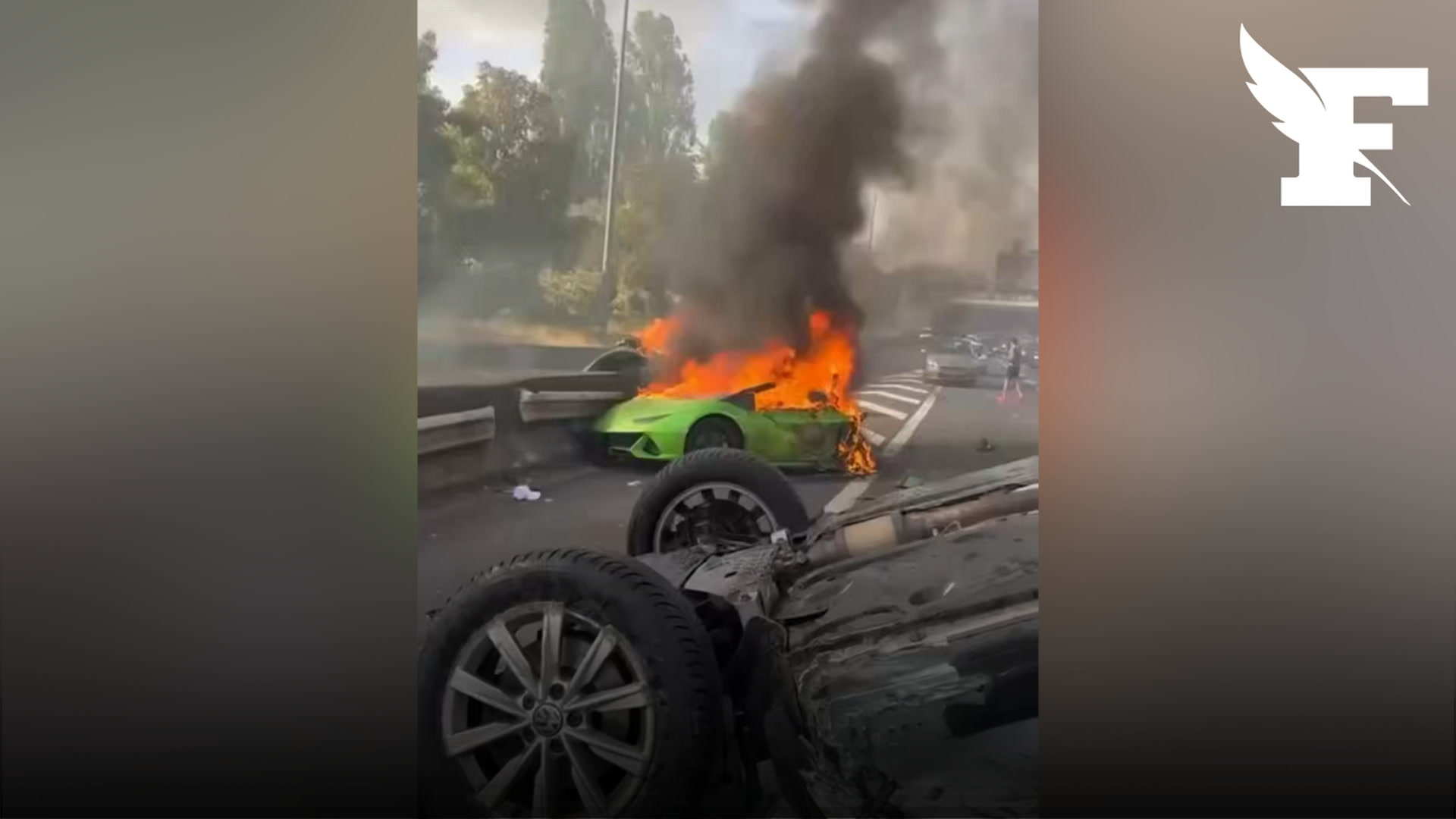 Les images d'une Lamborghini coupée en deux après un violent accident sur l'autoroute A3