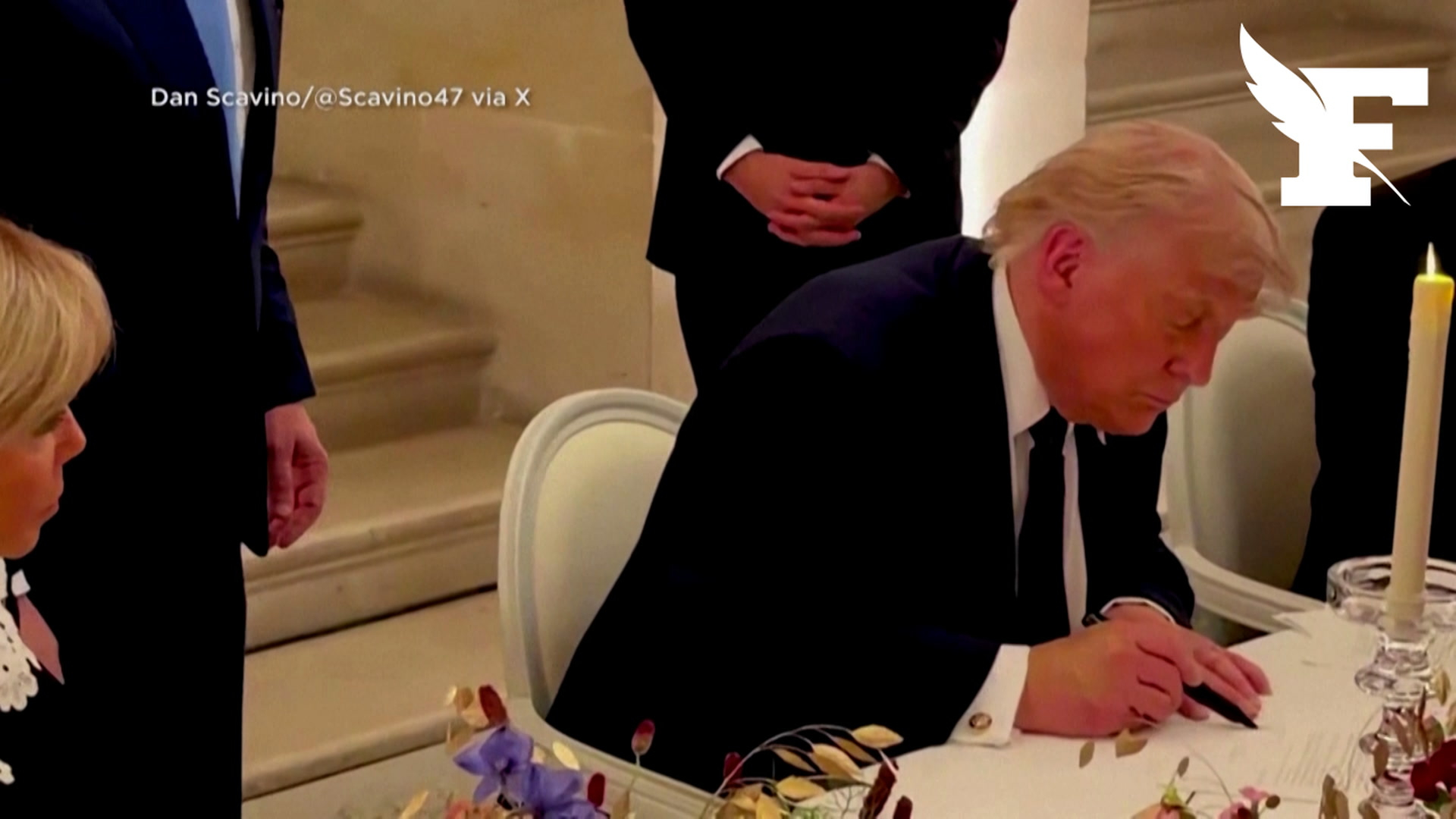 Donald Trump a signé l'accord avec l'Iran à Versailles