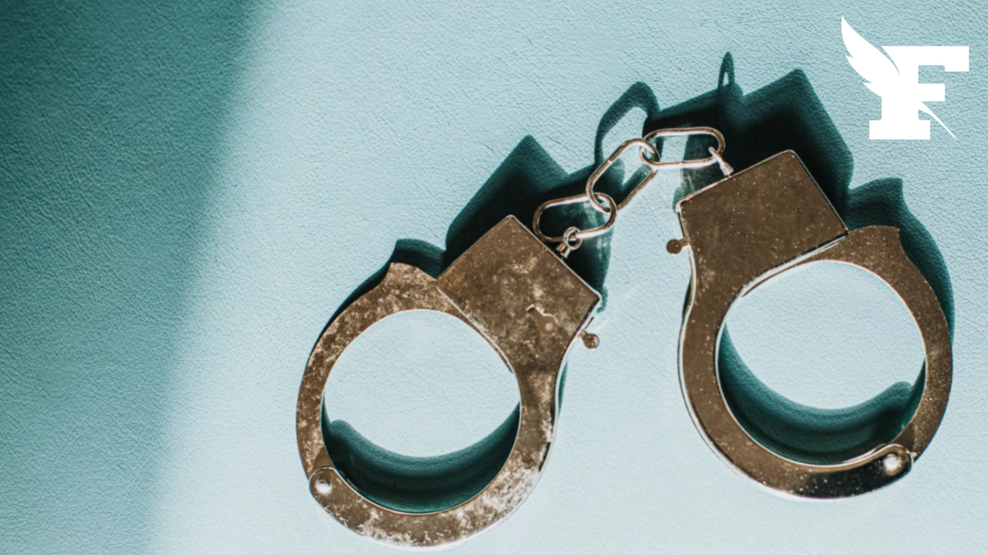 Trafic d’armes pronazis à Paris : six hommes sont condamnés jusqu’à sept ans de prison