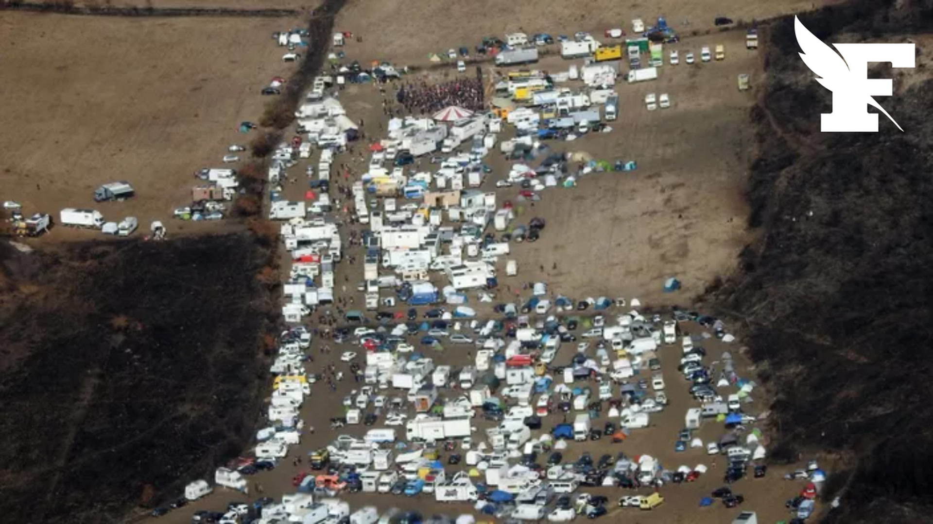 Rave party dans l’Aude: les organisateurs regrettent une «grave erreur» et présentent leurs excuses aux agriculteurs