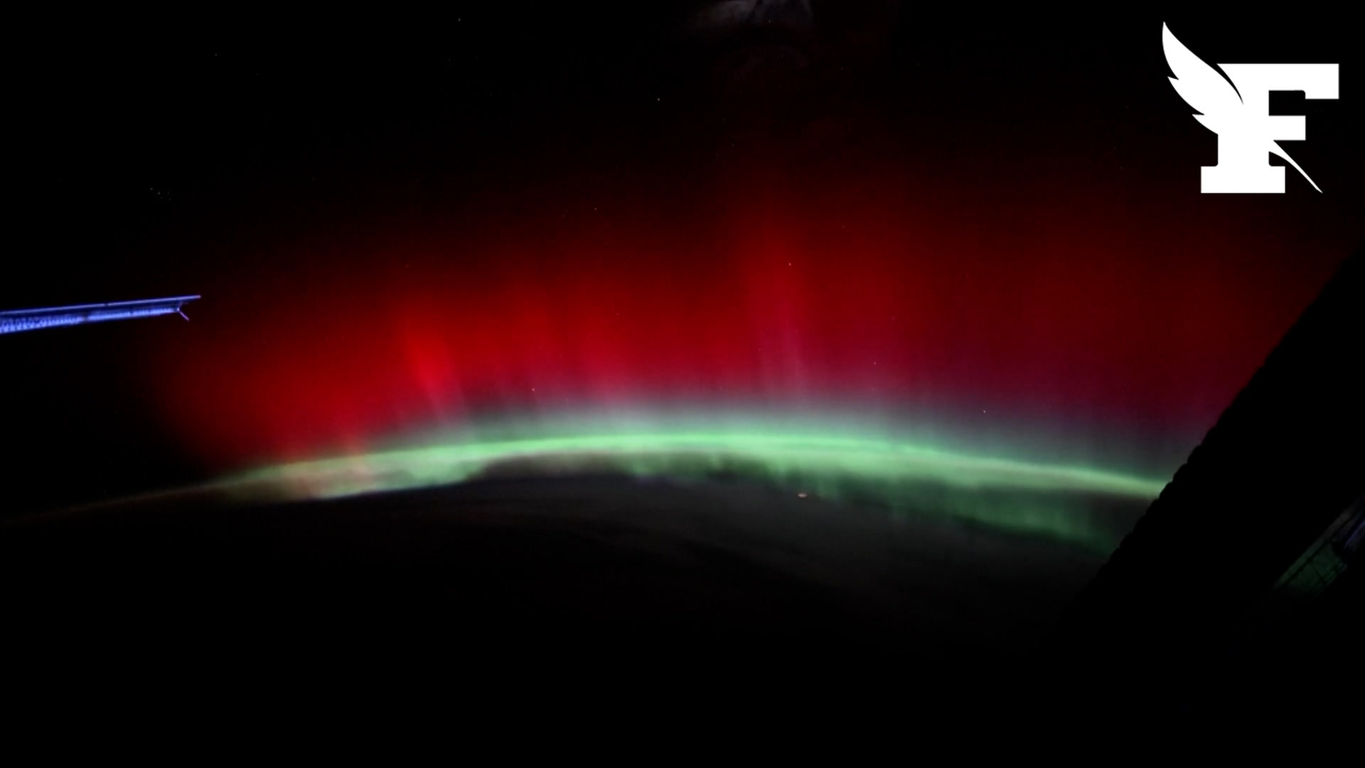 Un astronaute américain capture une aurore rouge depuis l'ISS