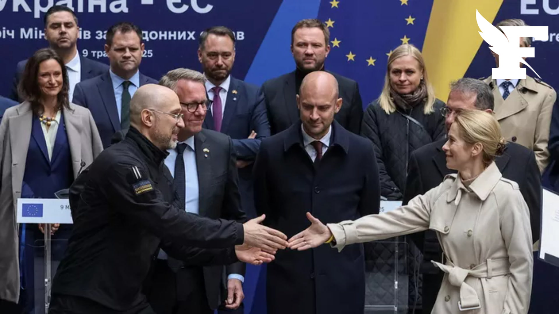Gel des avoirs russes: l'UE annonce en tirer un milliard d'euros pour aider l'Ukraine