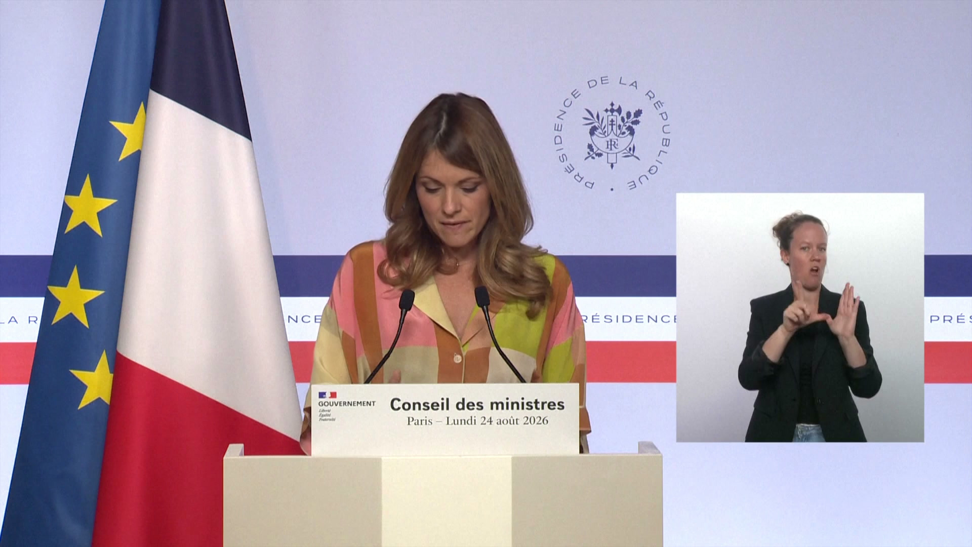 L’interdiction des téléphones portables dans les écoles pourrait avoir lieu «dès la rentrée», annonce Maud Bregeon