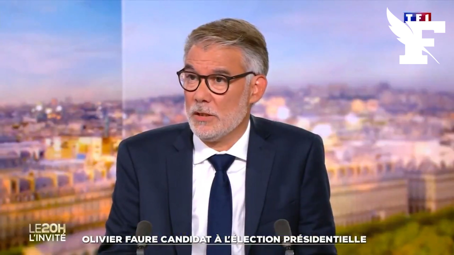 Olivier Faure officialise sa candidature à l'élection présidentielle de 2027
