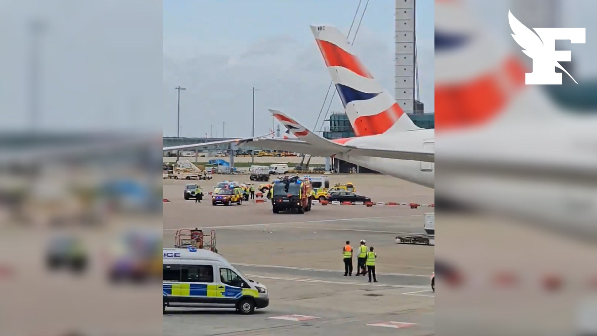 Deux avions entrent en collision sur le tarmac d'un aéroport de Londres