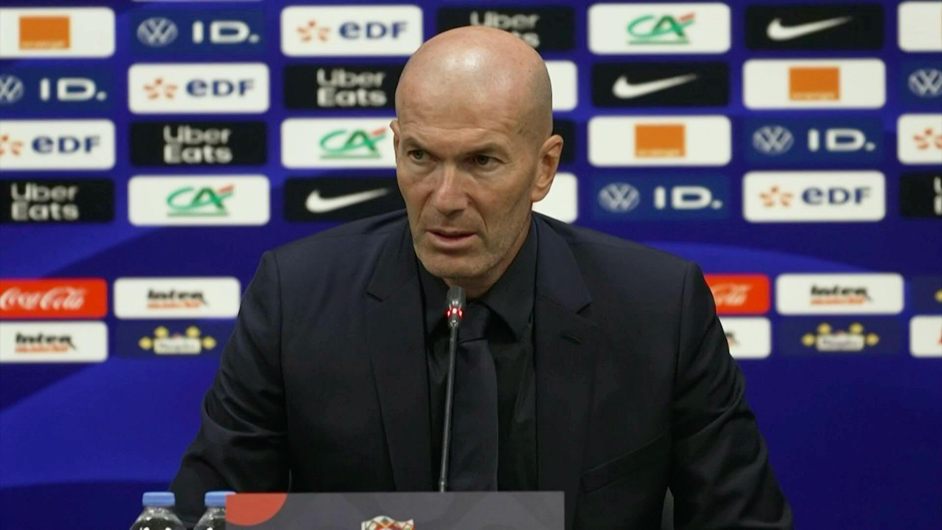 Kylian forfait «après s'être blessé au genou», annonce Zidane