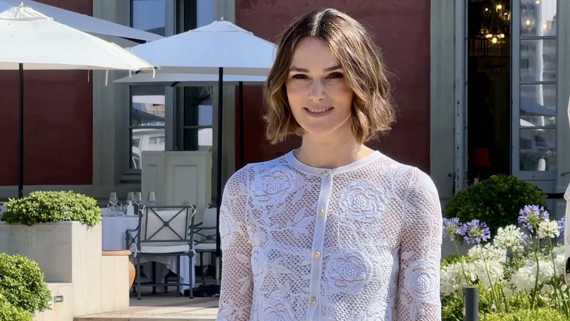 Keira Knightley : une vague de glamour déferle sur Biarritz !